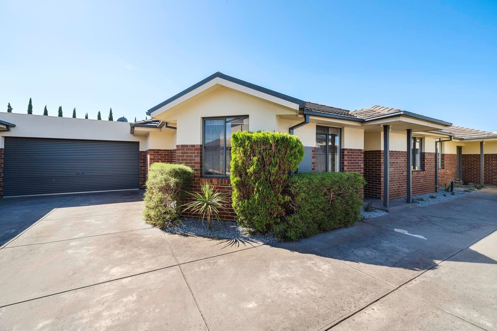 2/40 Dundee Street, Reservoir VIC 3073, Reservoir - Thumbnail 2
