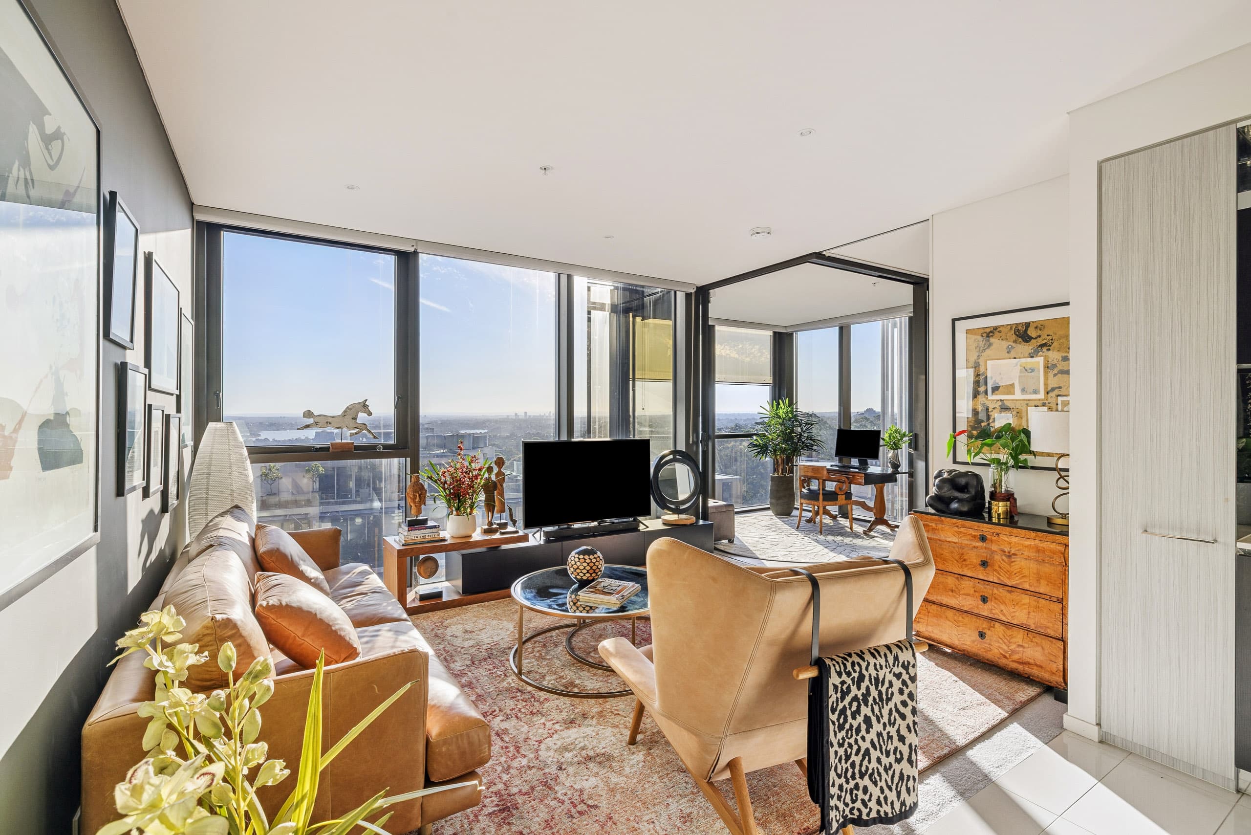 1212/211 Pacific Highway, North Sydney - Image 1