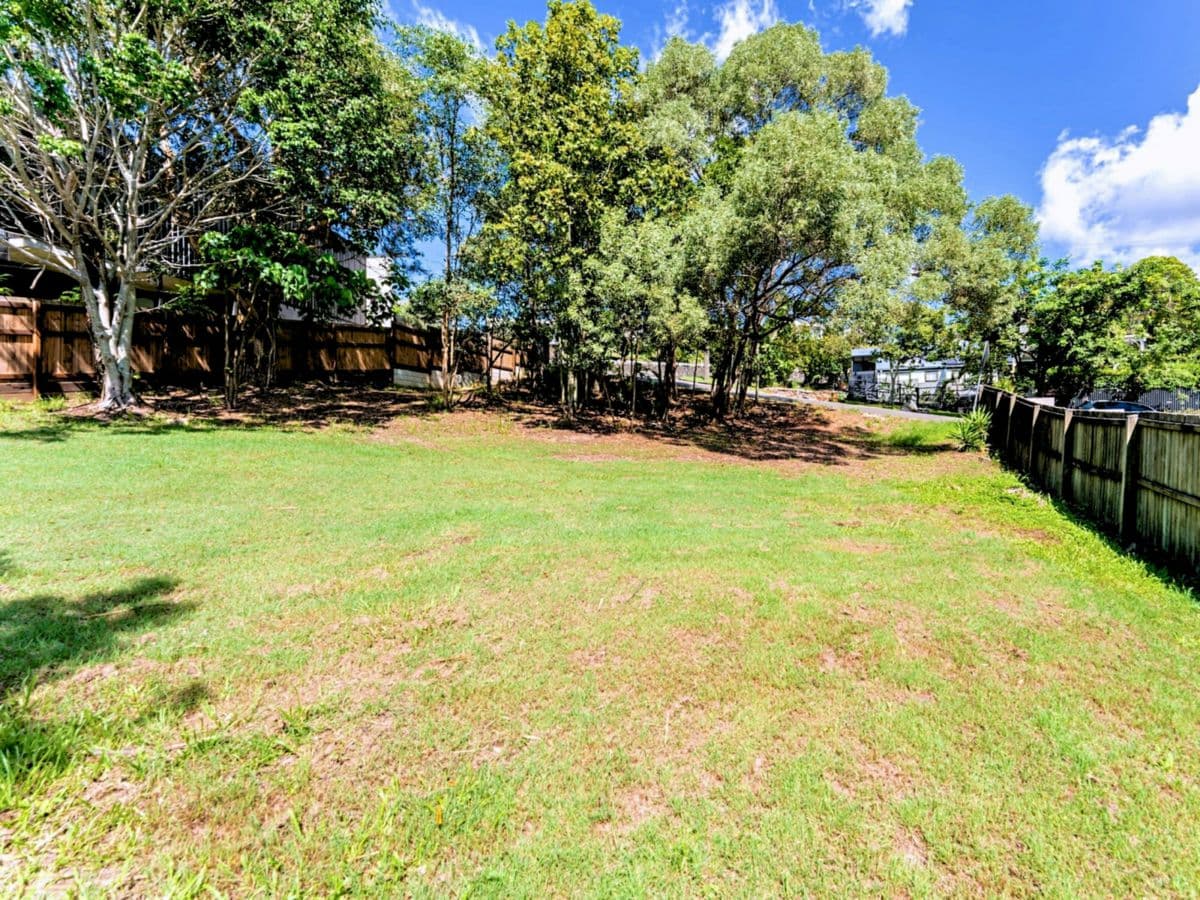 2 Woyin Street, ALEXANDRA HEADLAND, Alexandra Headland - Thumbnail 2