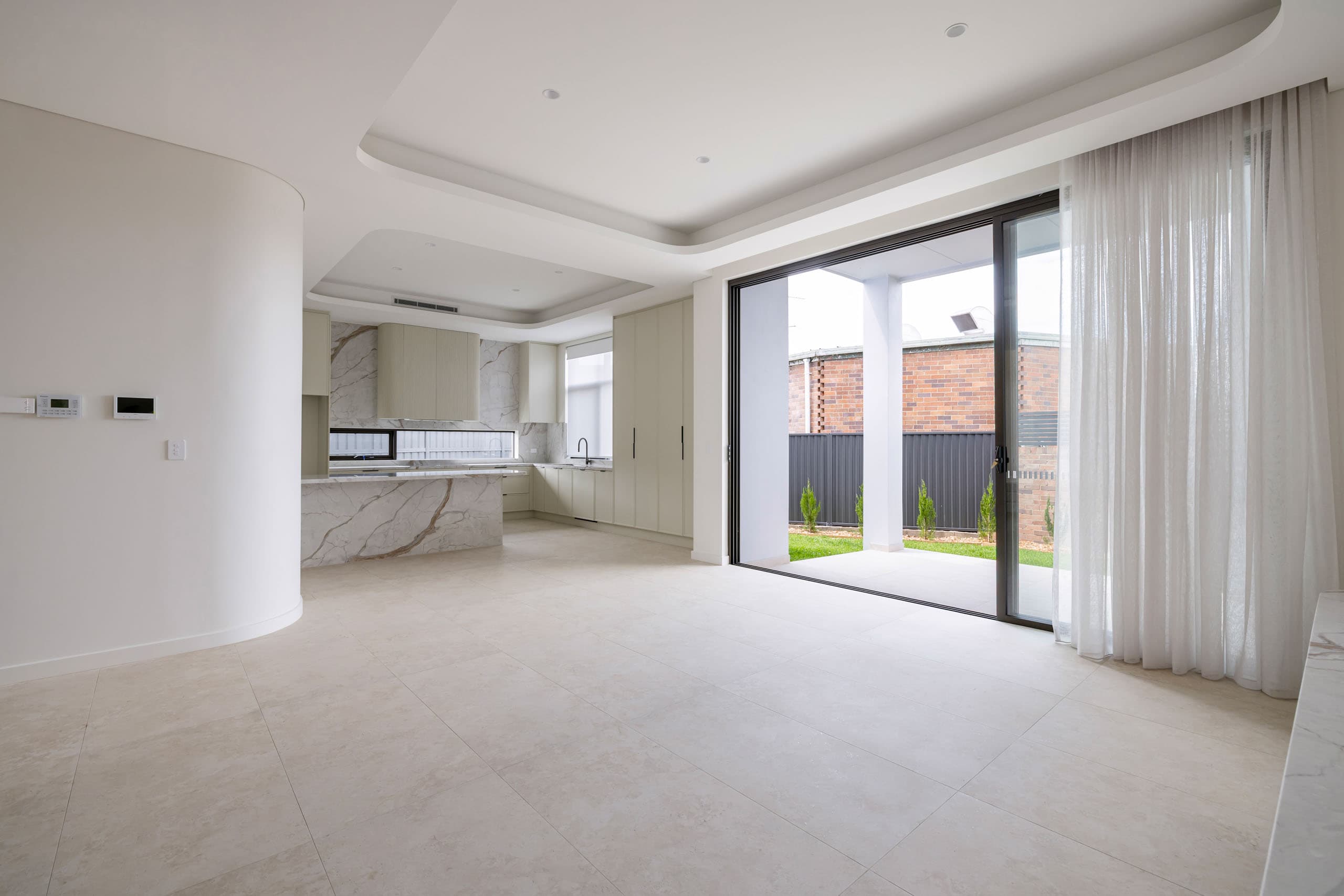 14 Rundle Place, Gladesville - Thumbnail 2