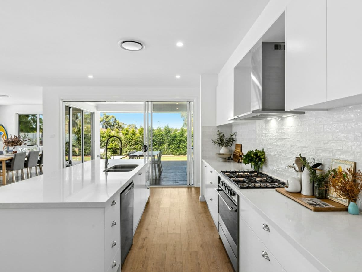 10 Farrar Road, KILLARNEY VALE, Killarney Vale - Thumbnail 7