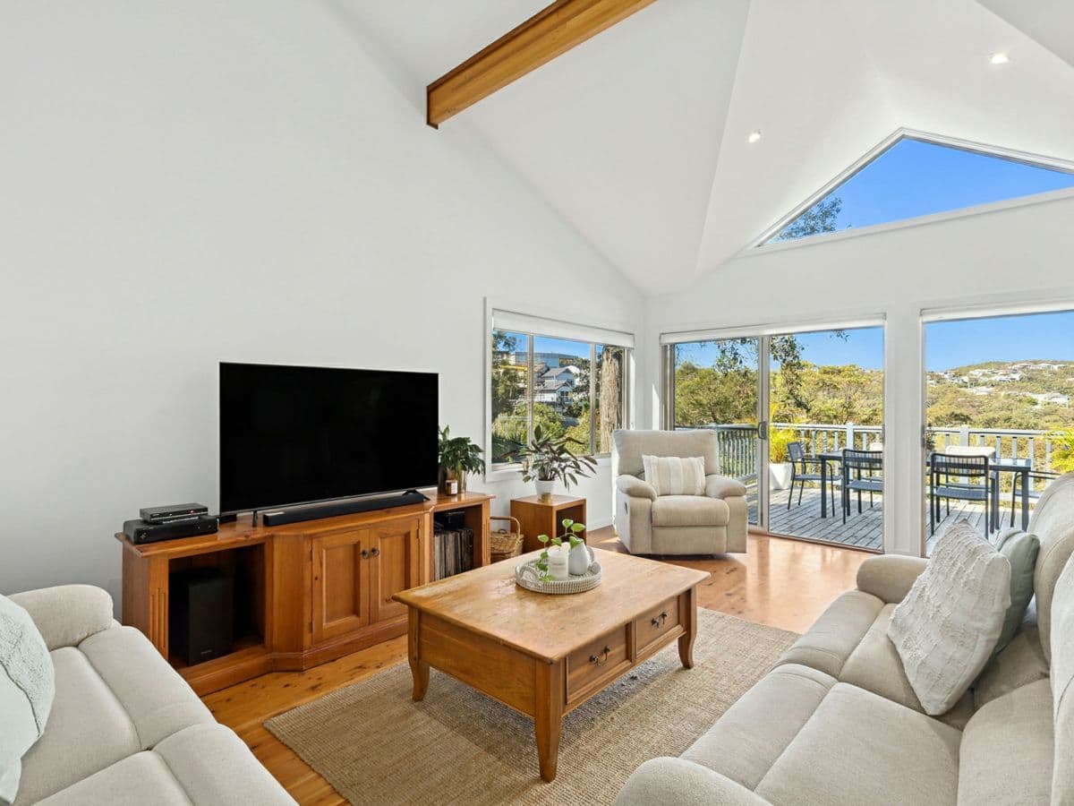165 Del Mar Drive, COPACABANA, Copacabana - Image 1