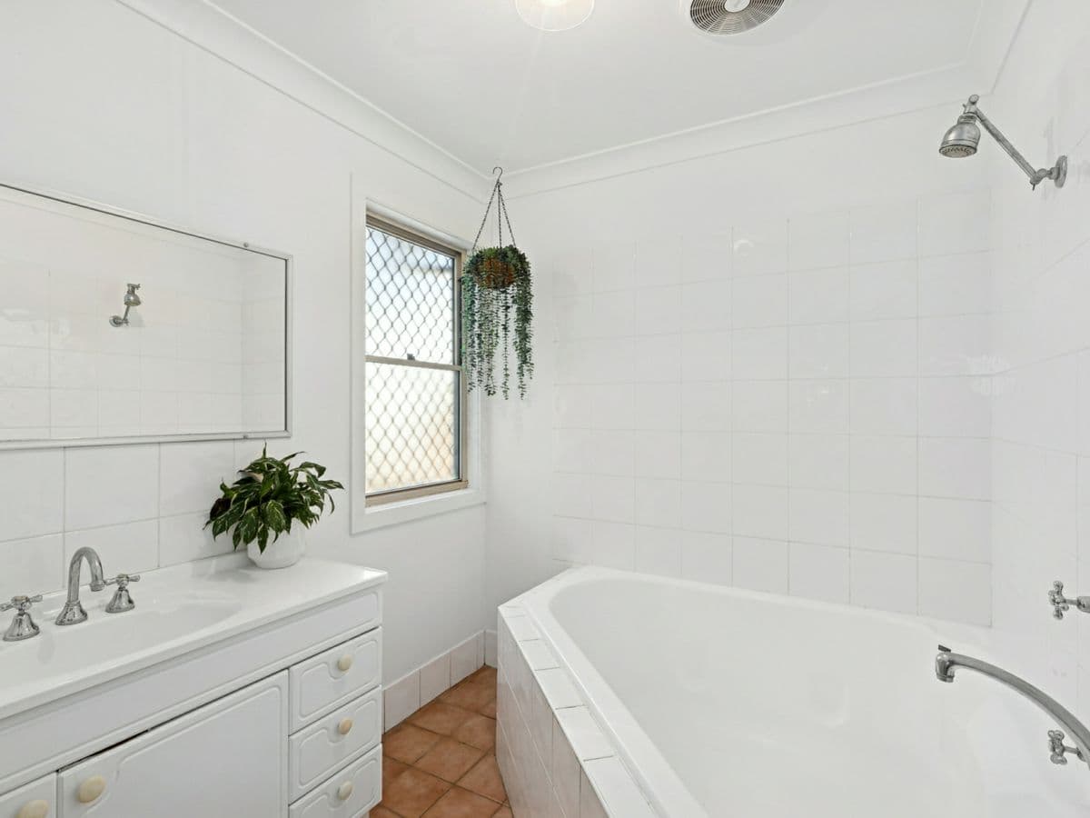 165 Del Mar Drive, COPACABANA, Copacabana - Thumbnail 5