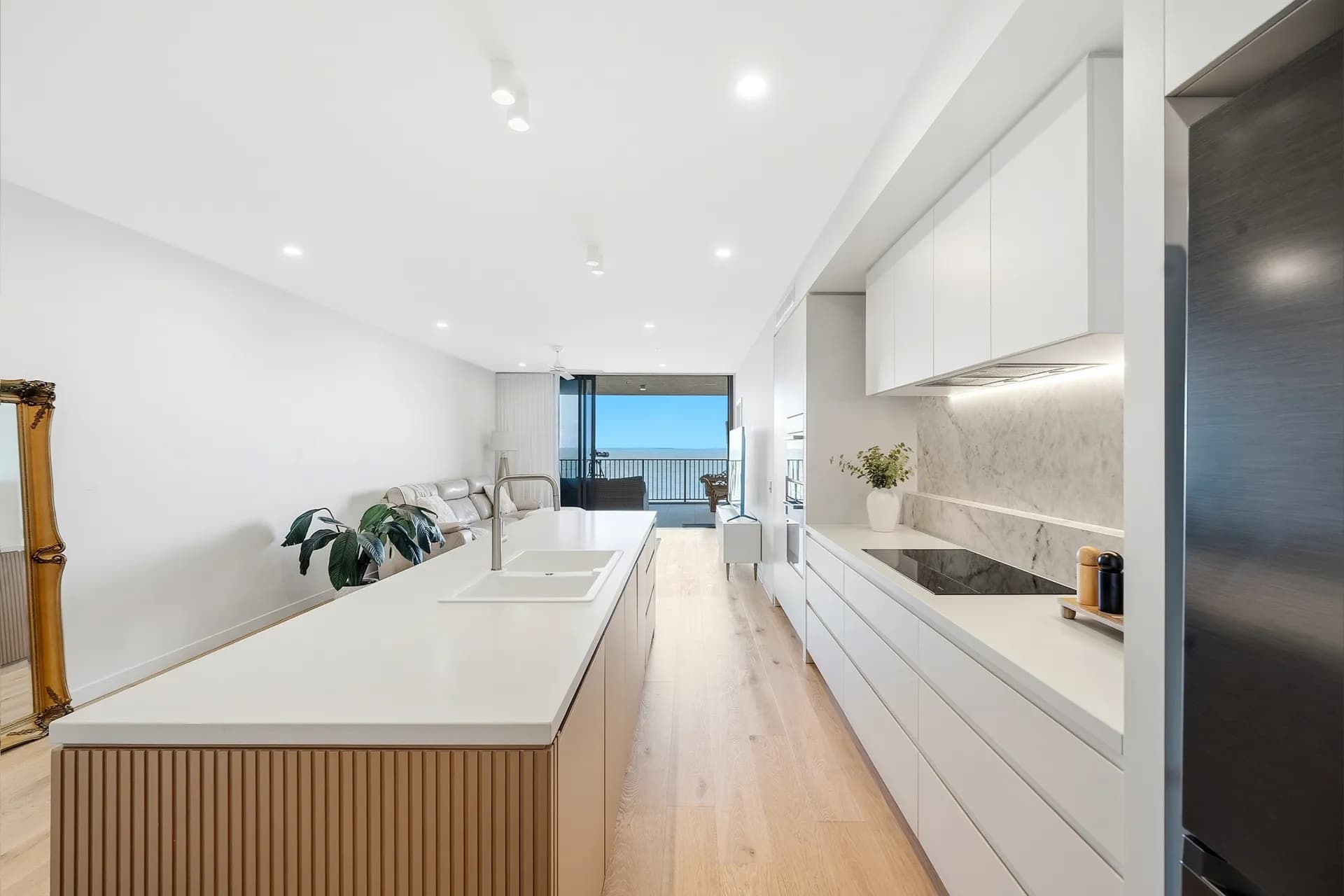 303/16 Woodcliffe Crescent, Woody Point, QLD, Woody Point - Thumbnail 7