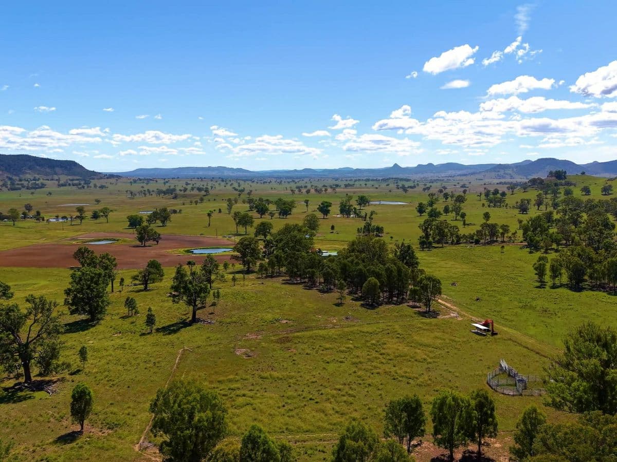 214 Bowles Lane, RYLSTONE, Dabee - Thumbnail 2