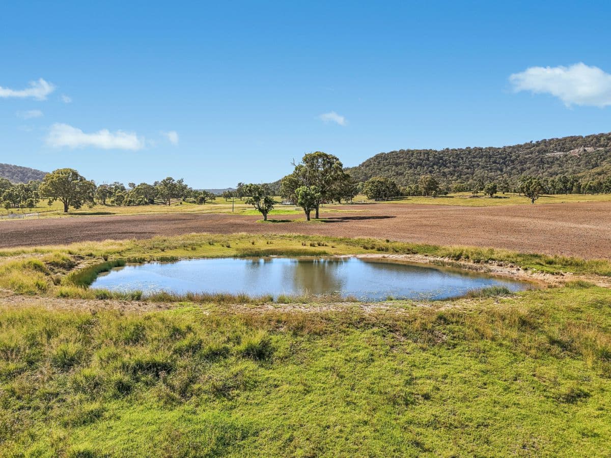 214 Bowles Lane, RYLSTONE, Dabee - Thumbnail 3
