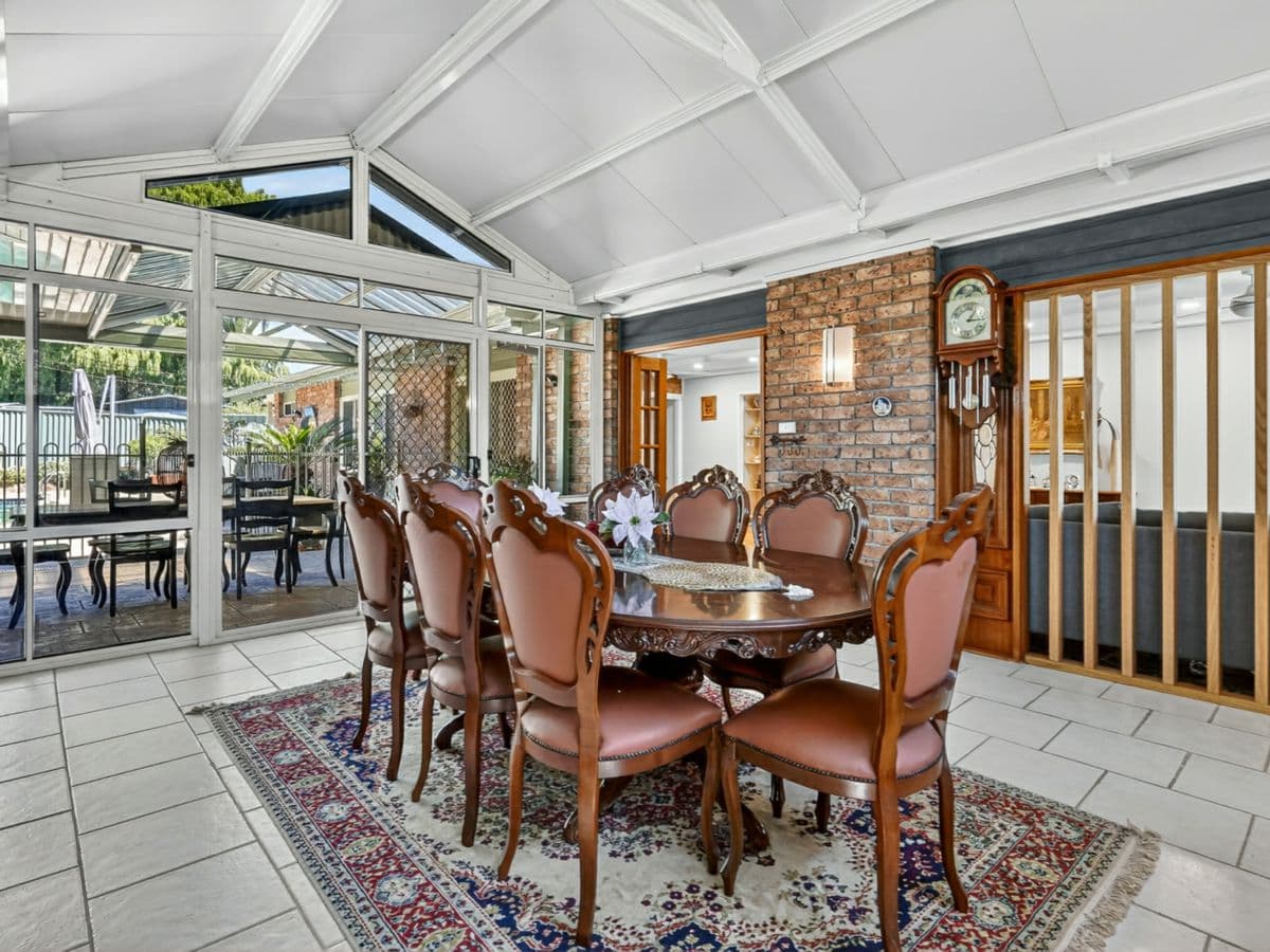 83 Joseph Banks Drive, KINGS LANGLEY, Kings Langley - Thumbnail 6