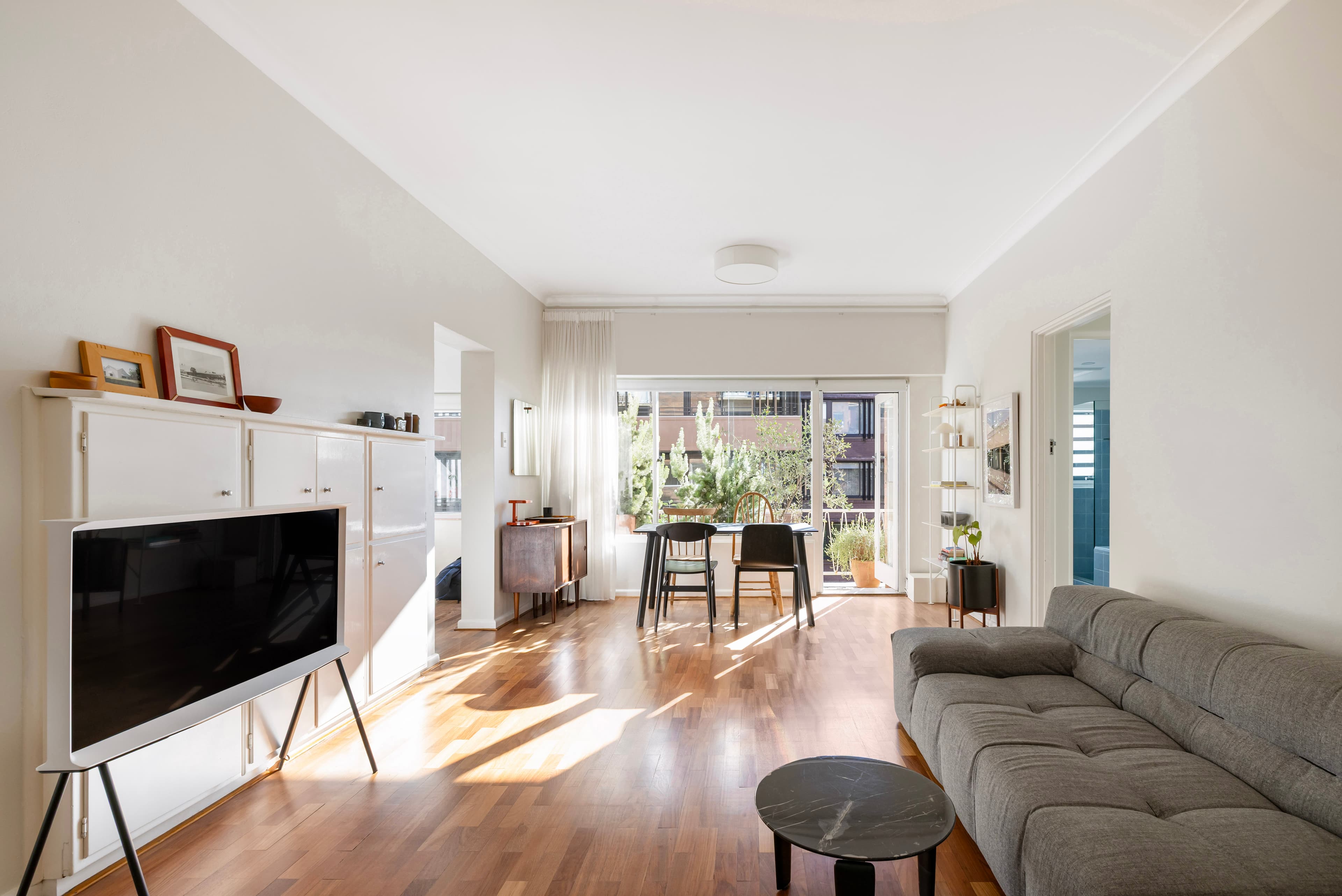 310/6A Birtley Place, Elizabeth Bay - Image 1