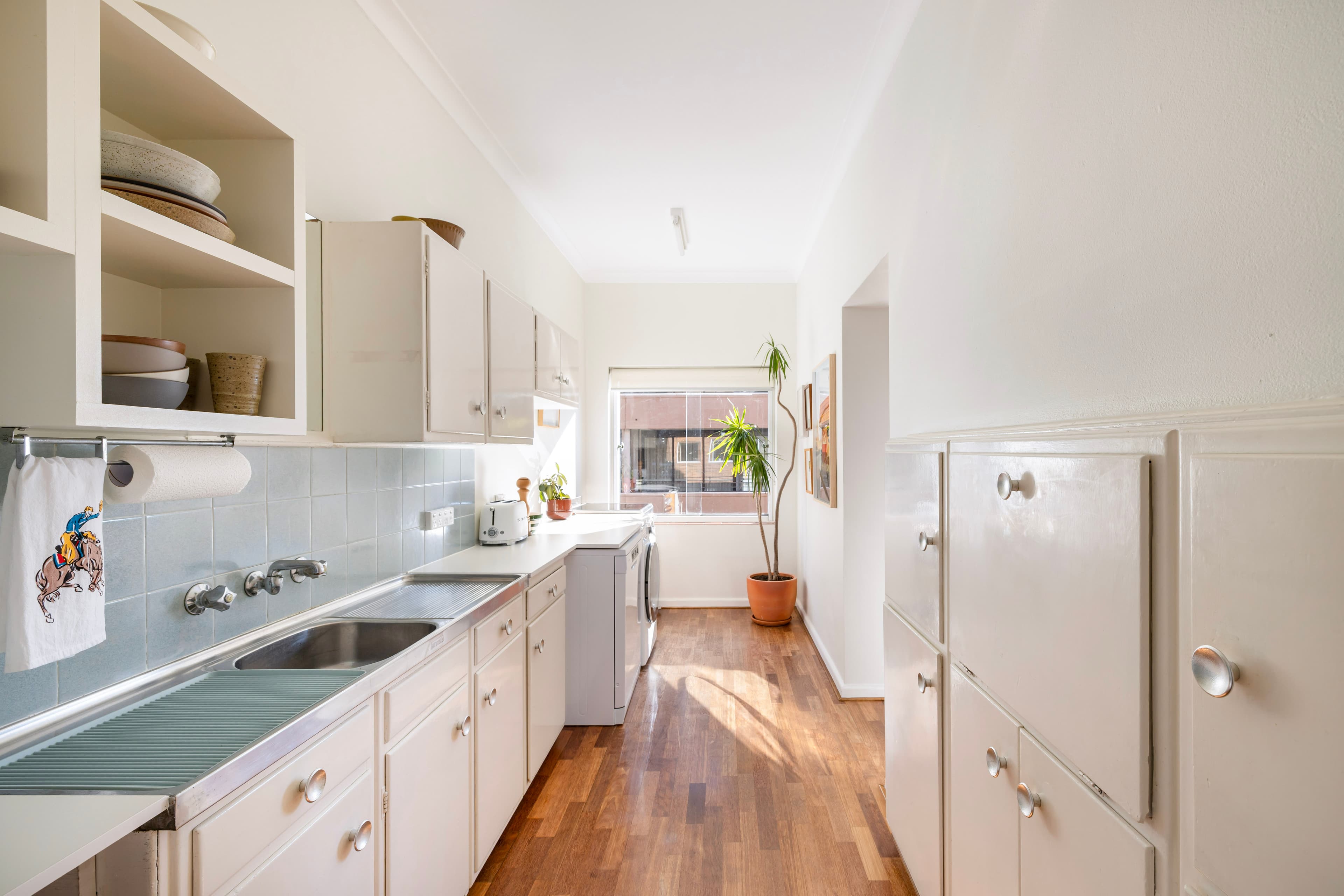 310/6A Birtley Place, Elizabeth Bay - Thumbnail 6