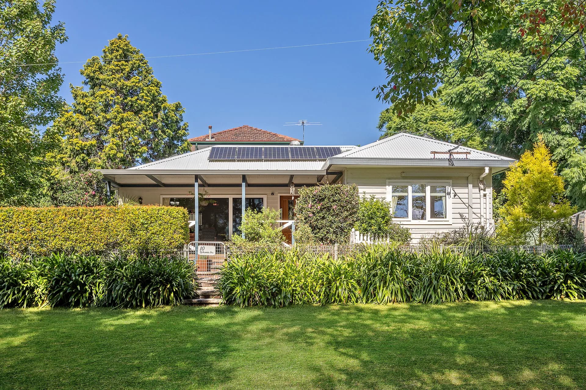 10 Sylvania Avenue, Springwood - Image 1