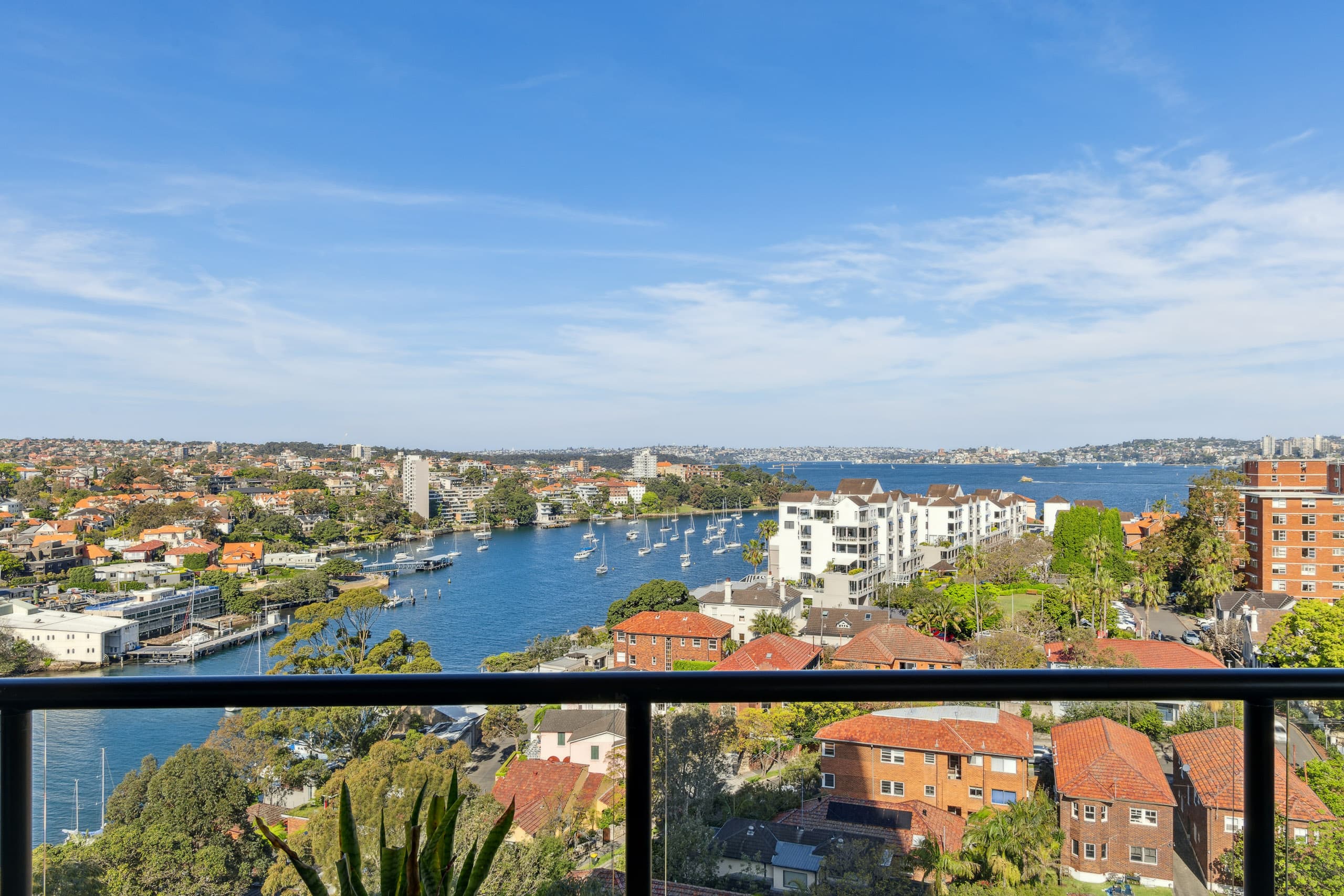 7B/50 Whaling Road, North Sydney - Thumbnail 3
