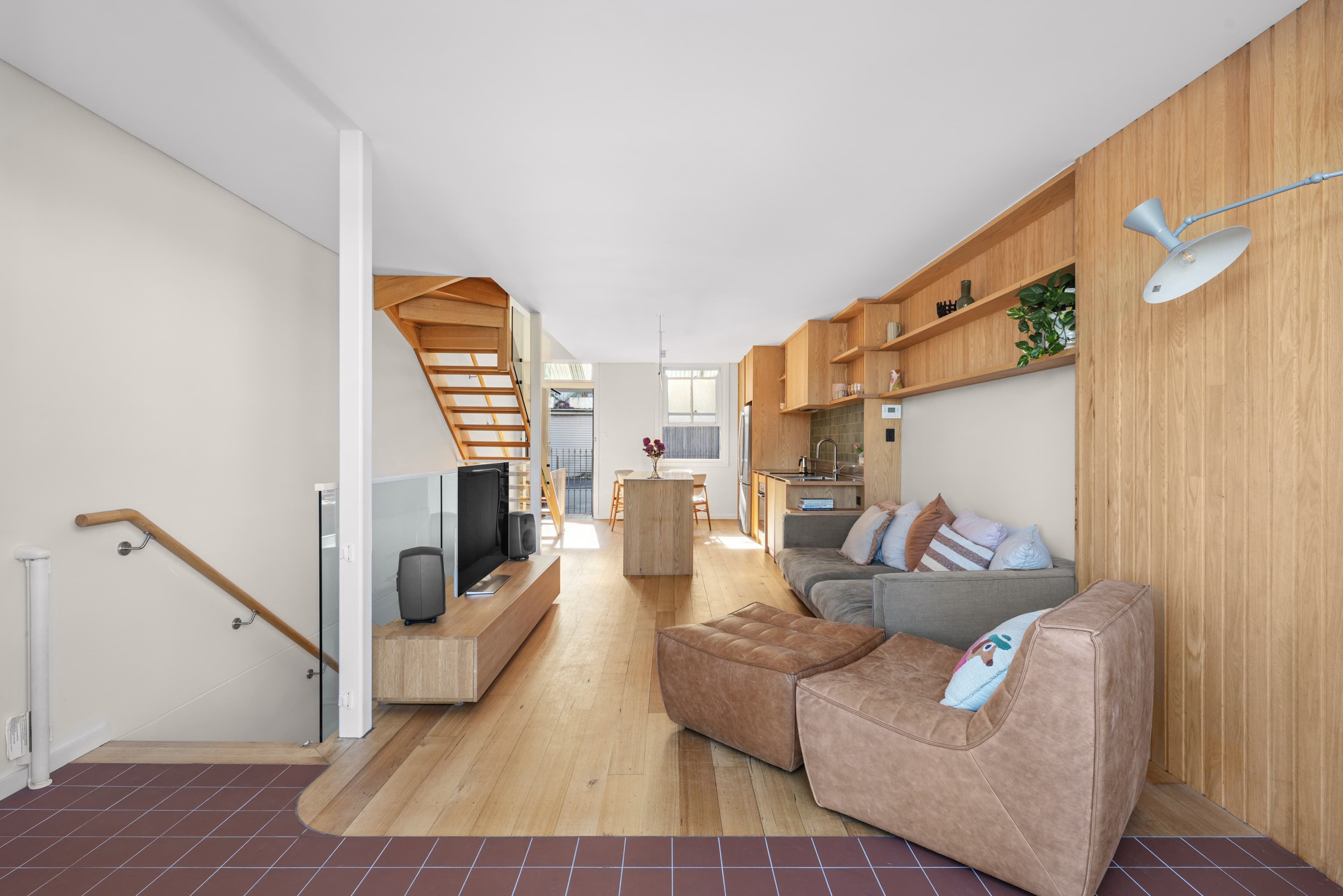187 Rowntree Street, Birchgrove - Thumbnail 2