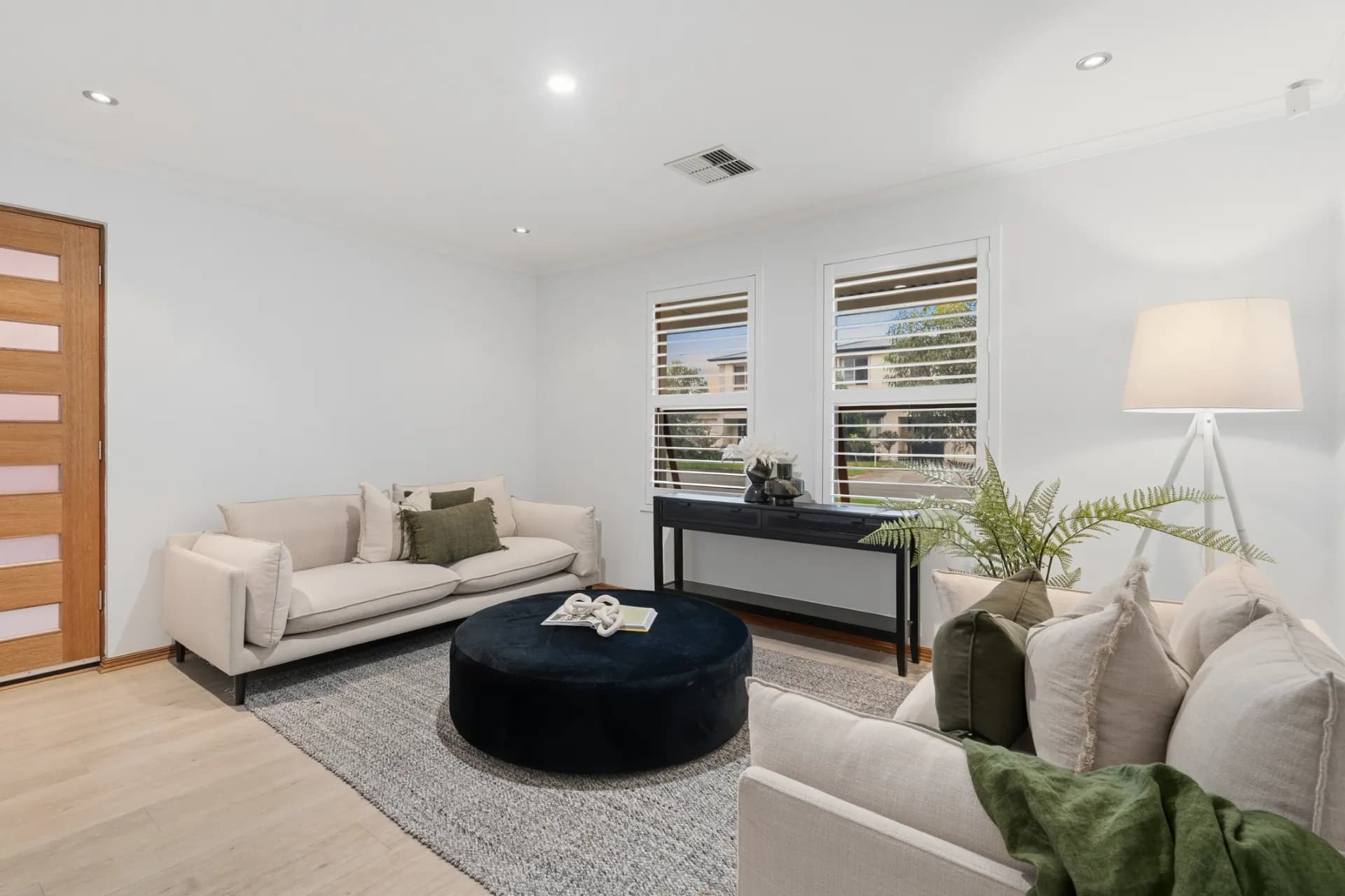 23 Yorktown Crescent, Henley Beach South - Thumbnail 3