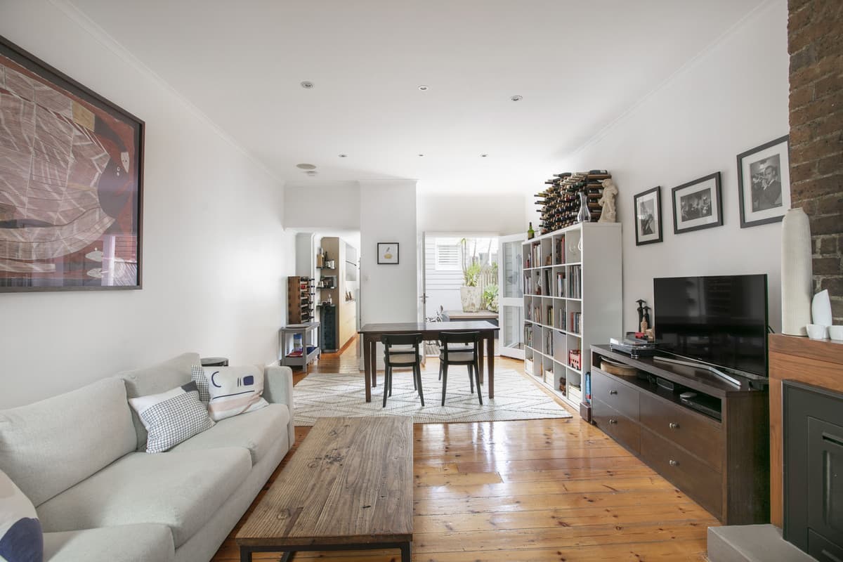 19 Dock Road, Birchgrove - Thumbnail 3