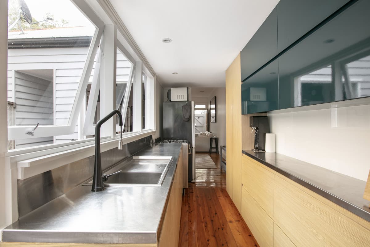 19 Dock Road, Birchgrove - Thumbnail 5
