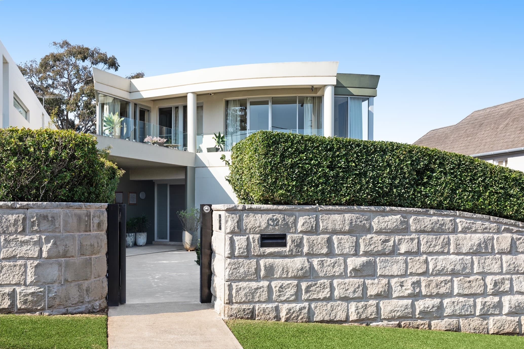 32 William Street, Henley - Thumbnail 6