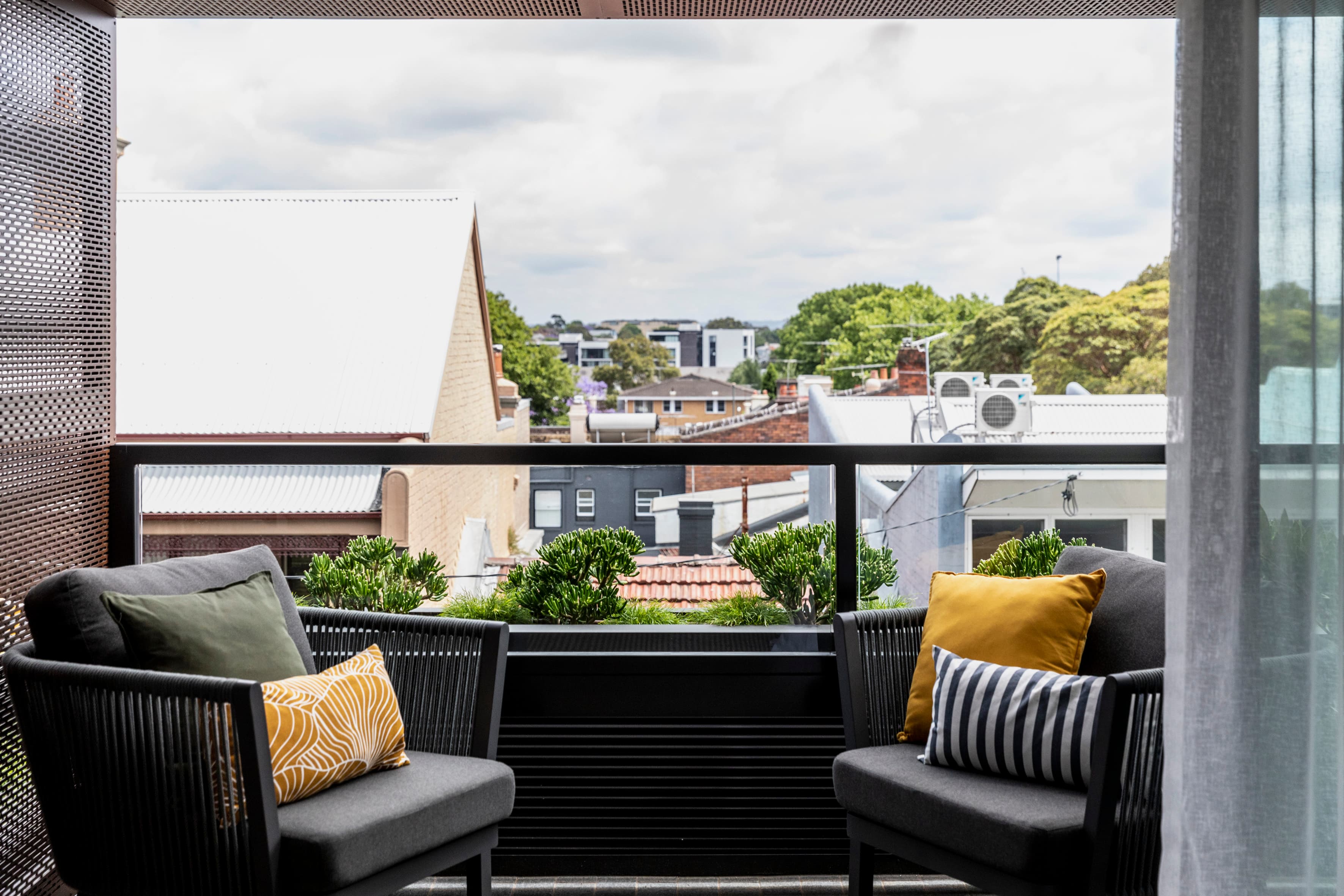 29 Eton Street, Camperdown - Thumbnail 2