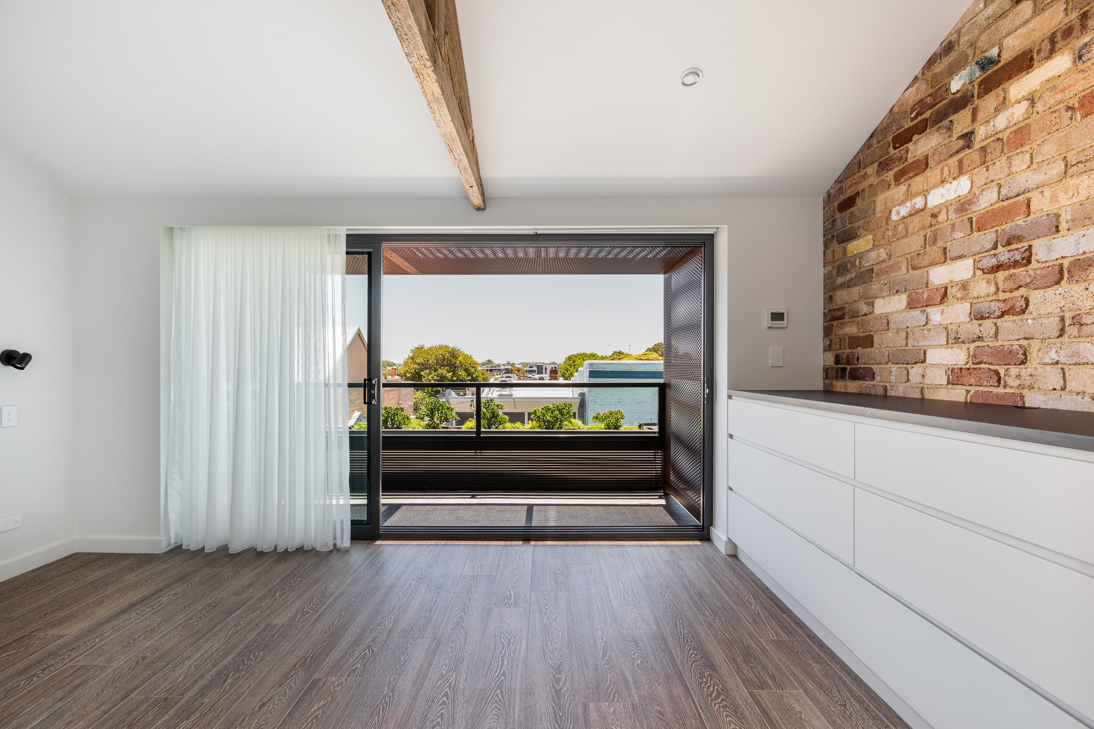 29 Eton Street, Camperdown - Thumbnail 3