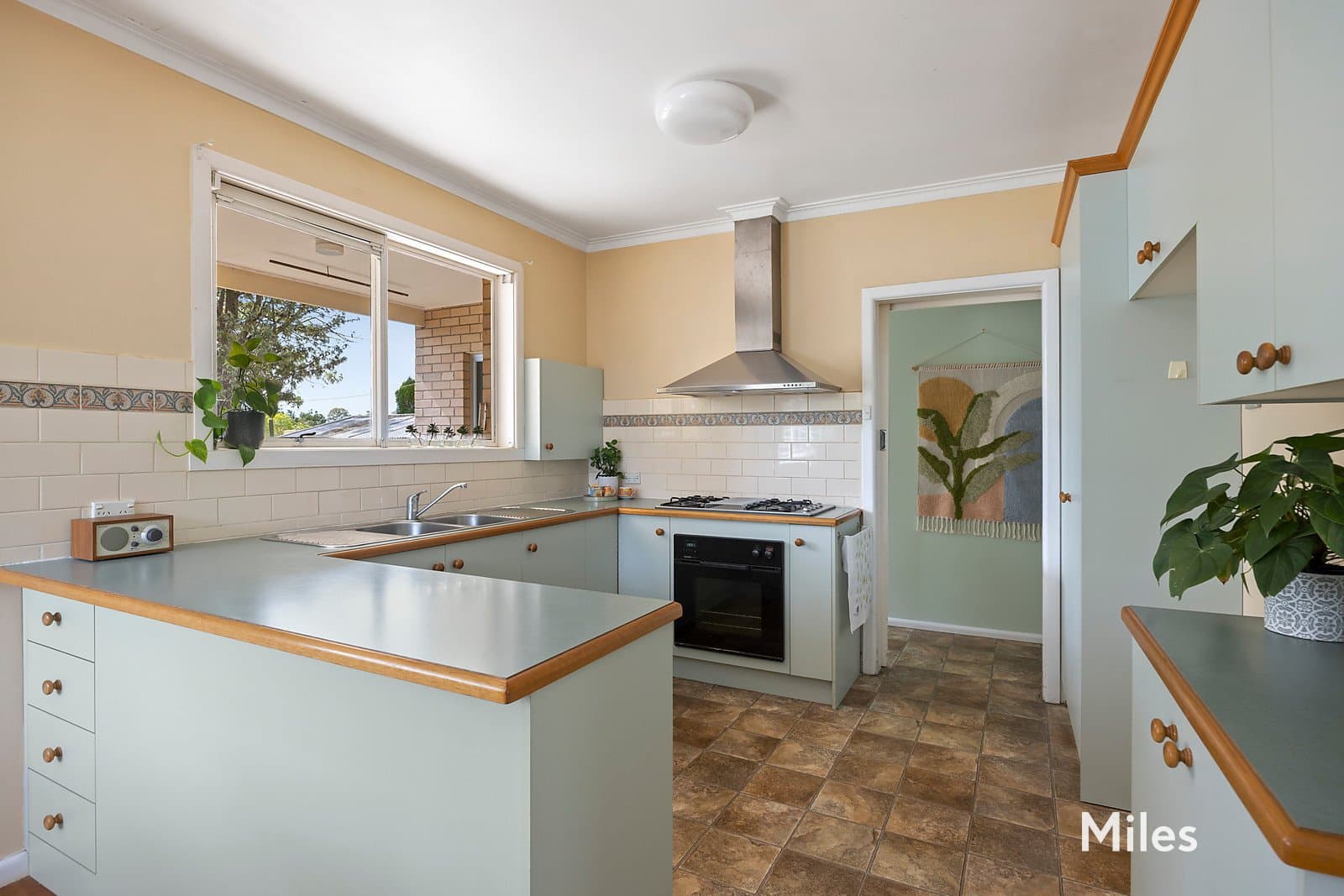 84 Sainsbury Avenue, Greensborough, Greensborough - Thumbnail 5