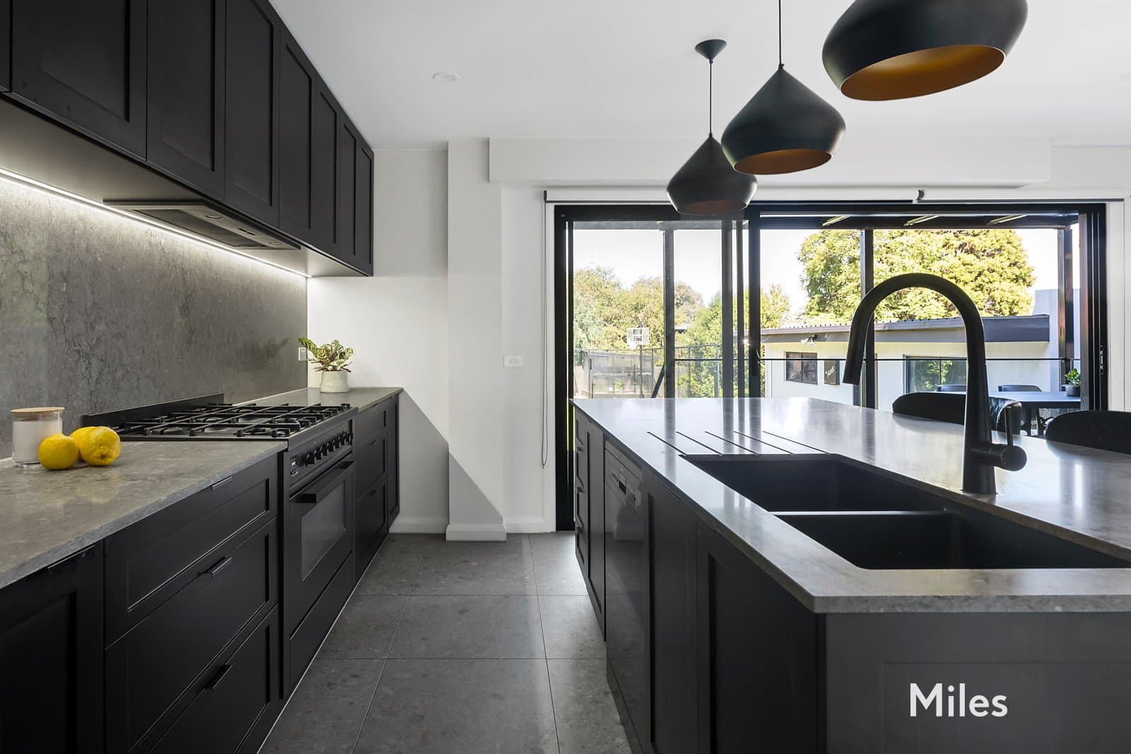 228 Waiora Road, Rosanna, Rosanna - Thumbnail 4