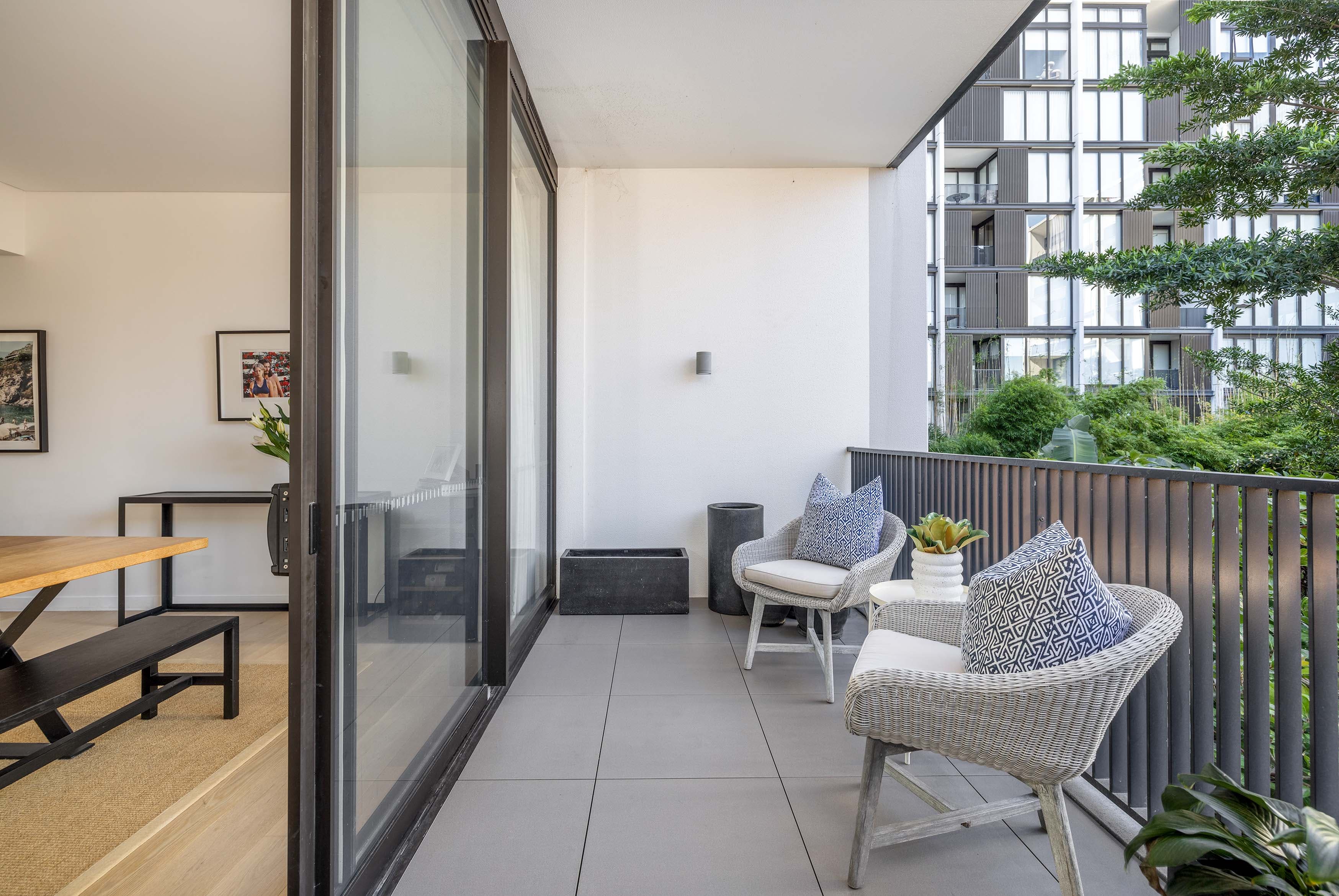 202/19 Dunkerley Place, Waterloo - Thumbnail 4