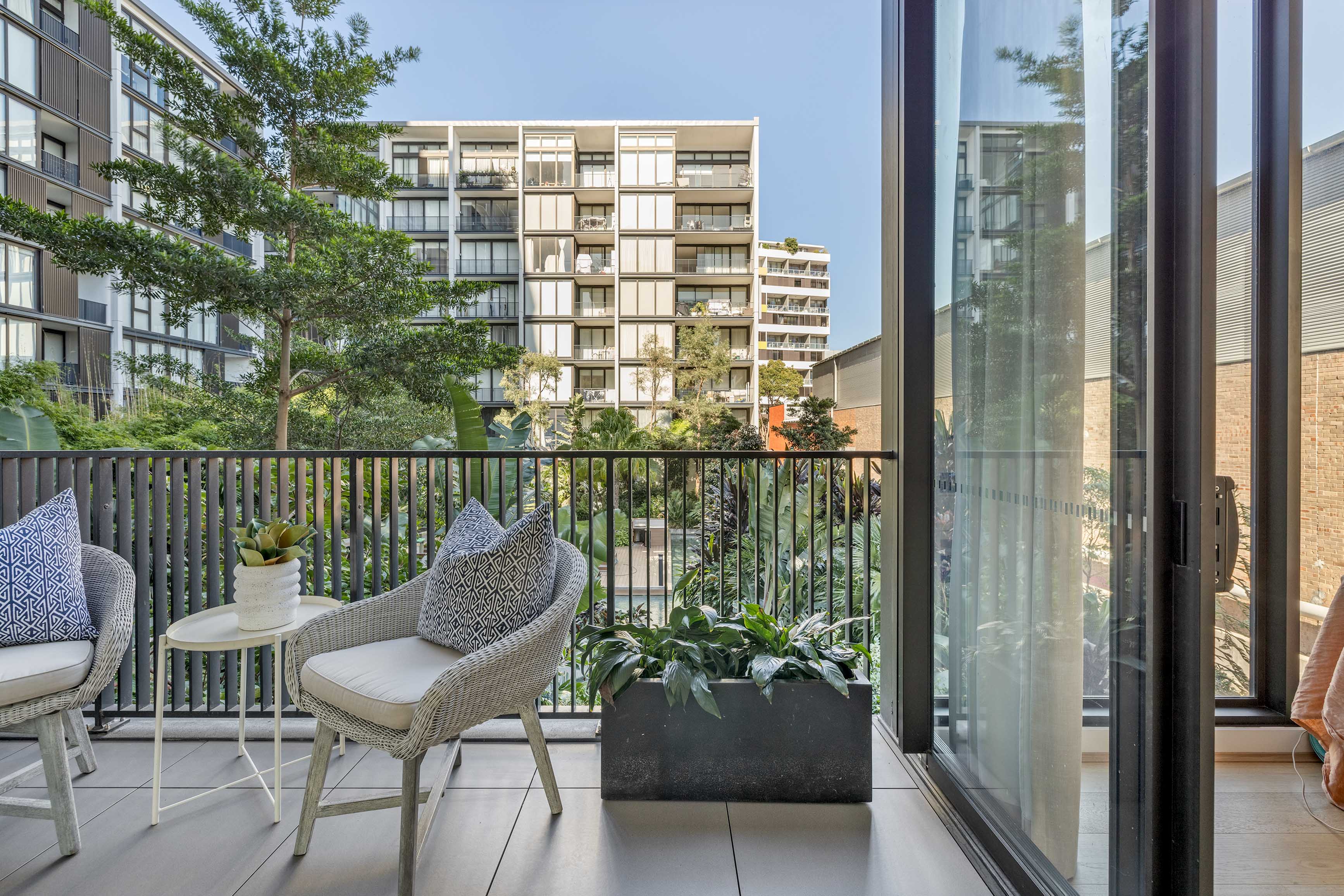 202/19 Dunkerley Place, Waterloo - Thumbnail 5