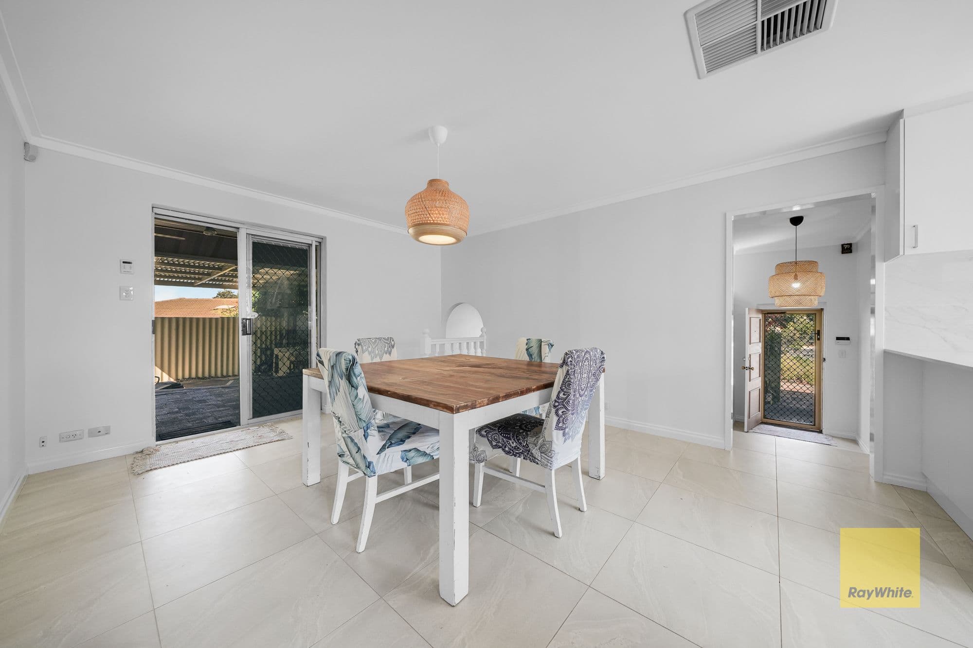 433 Warwick Road, Greenwood WA 6024, Greenwood - Thumbnail 8