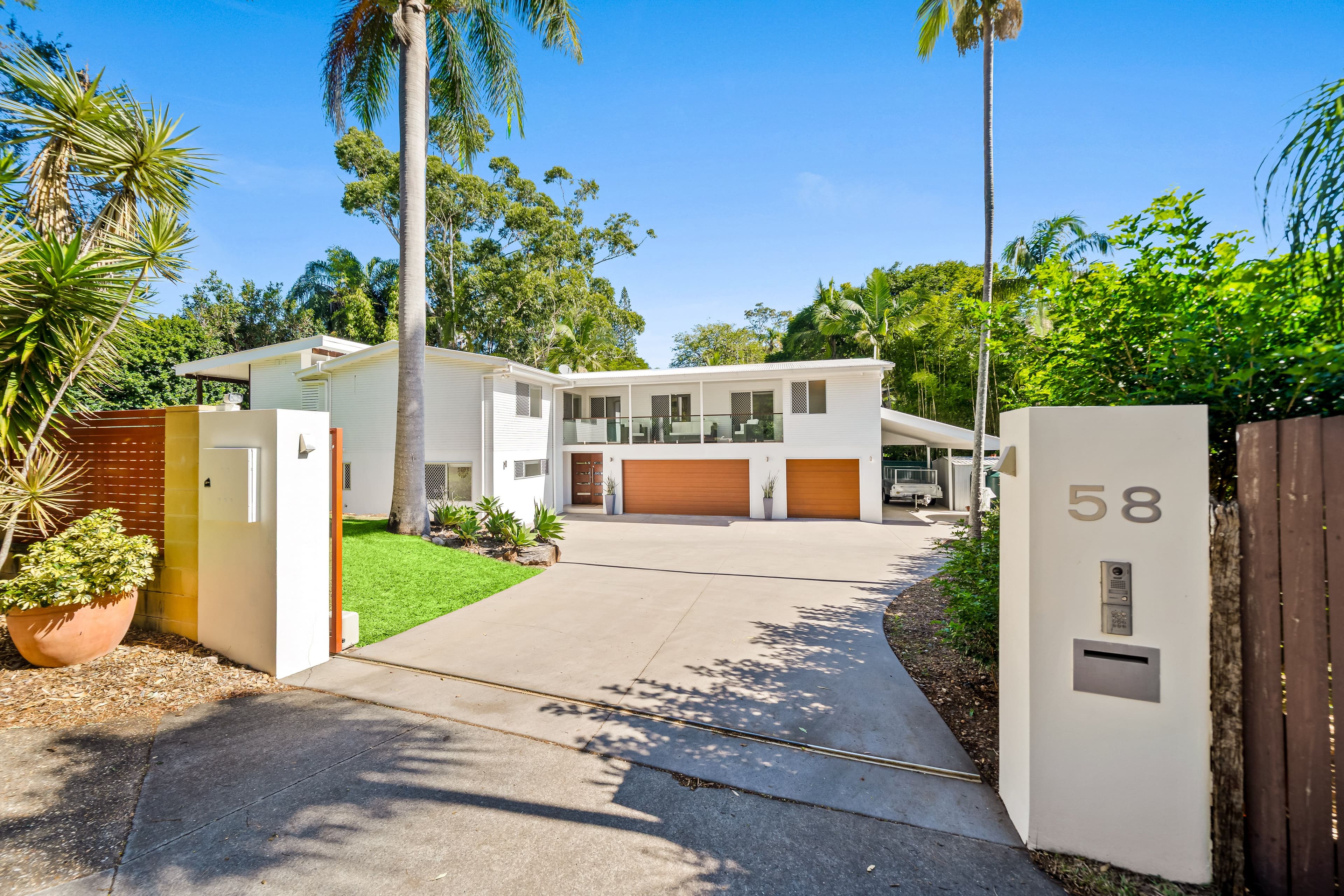 58 Boronia Avenue, Holland Park West QLD 4121, Holland Park West - Thumbnail 2