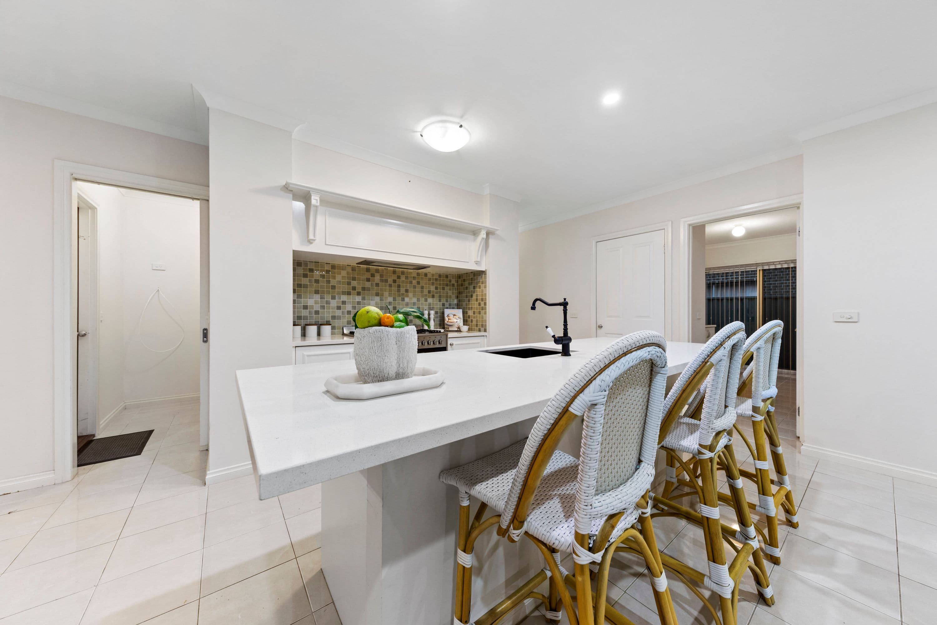 30 Park Orchard Drive, Pakenham VIC 3810, Pakenham - Thumbnail 2