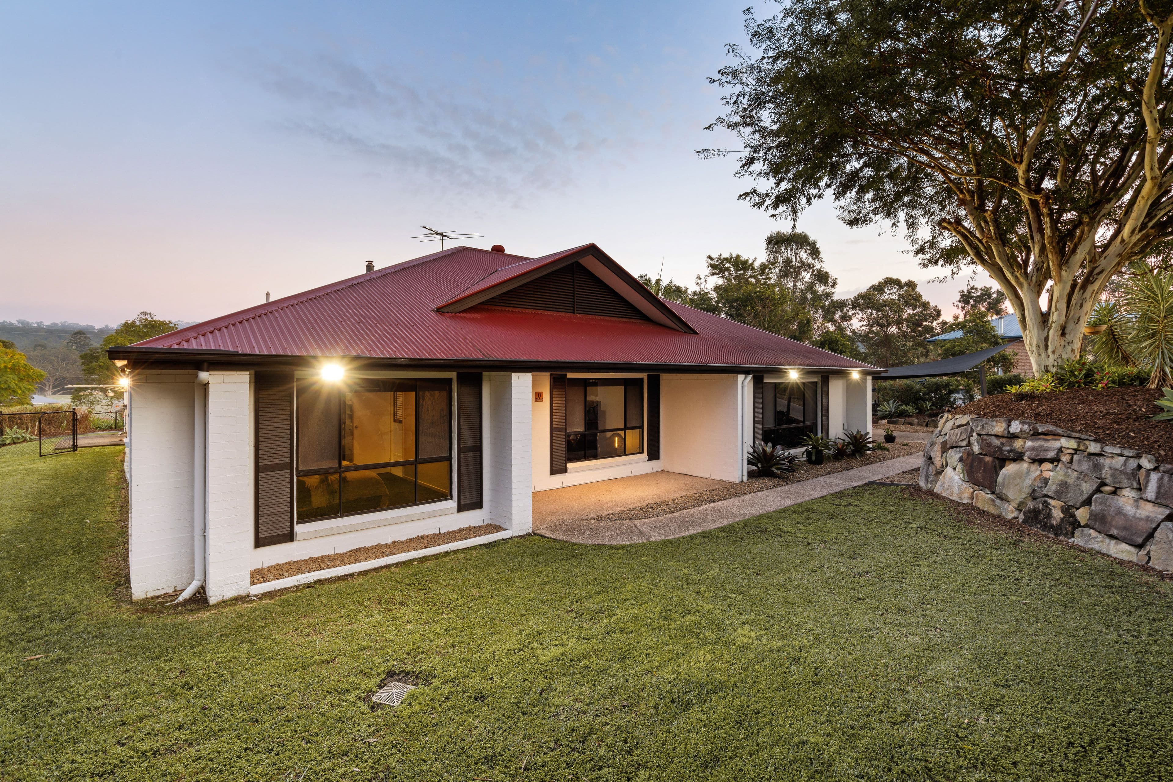 17 Bunya Lake Court, Bunya QLD 4055, Bunya - Thumbnail 2