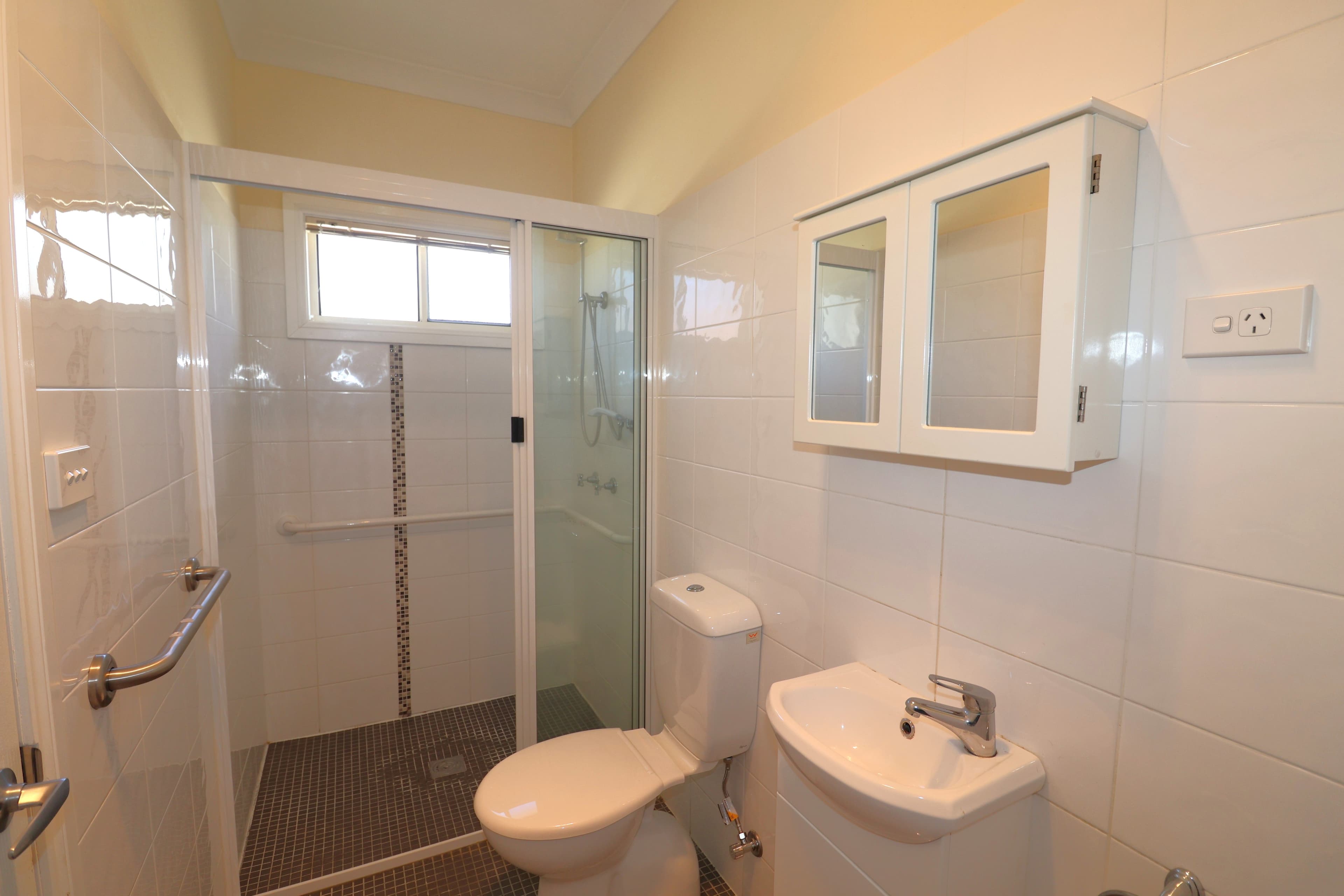 6A Meurant Street, Glen Innes NSW 2370, Glen Innes - Thumbnail 7