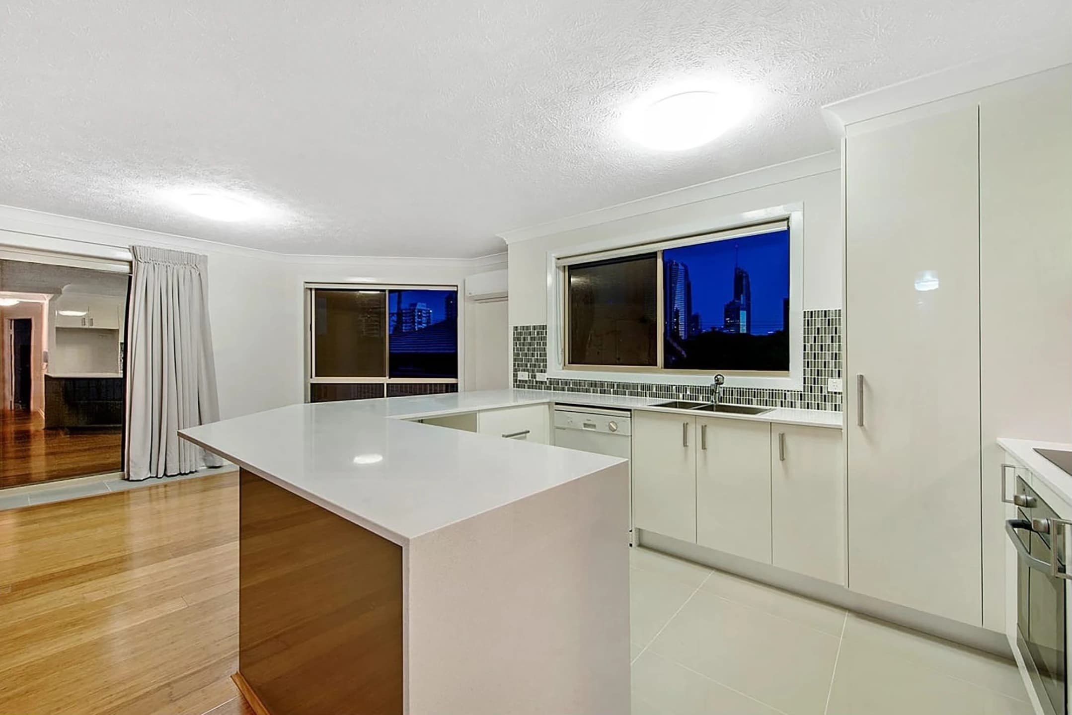 7 / 68 Stanhill Drive, Surfers Paradise QLD 4217, Surfers Paradise - Thumbnail 6