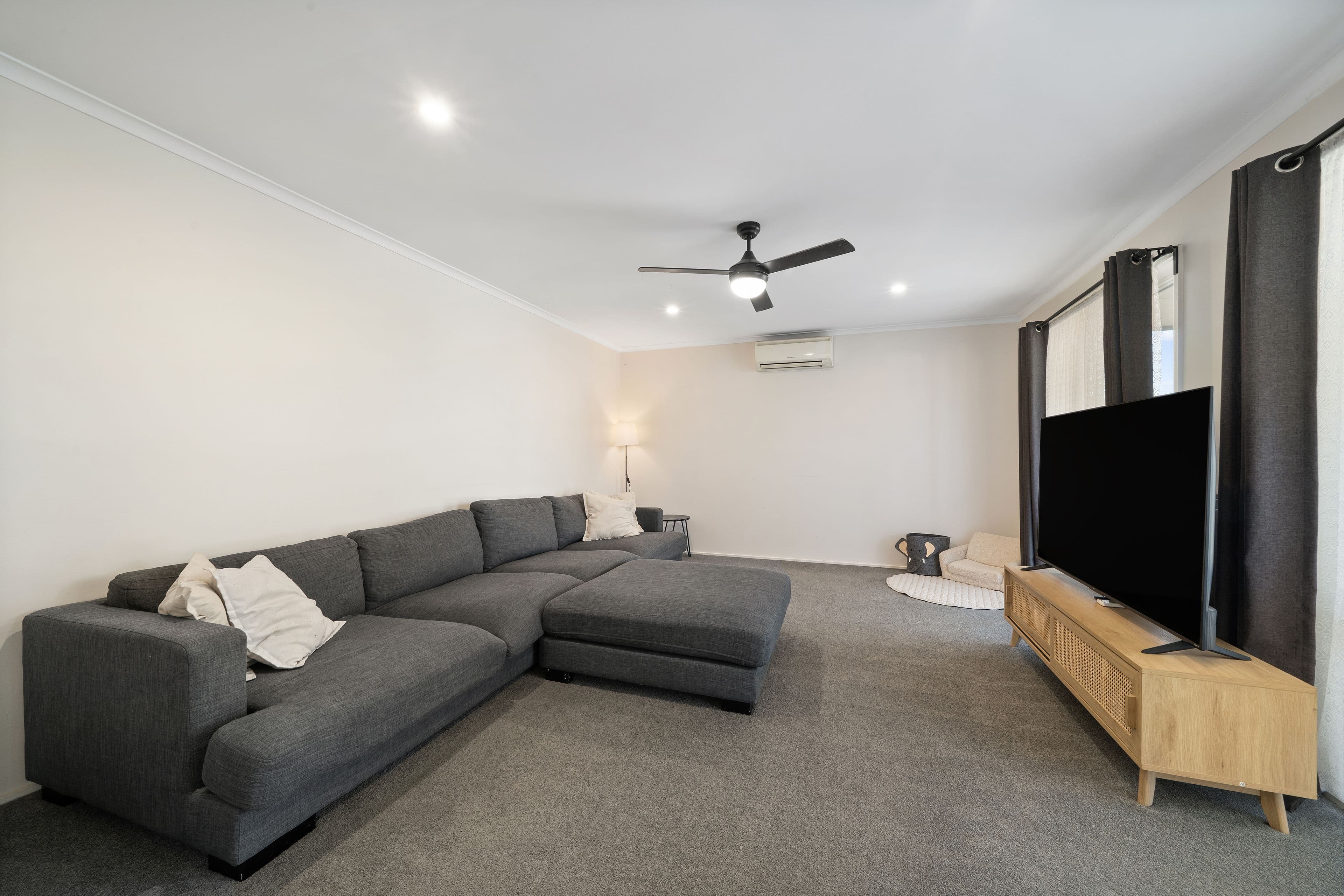 181 Castleton Crescent, Gowrie ACT 2904, Gowrie - Thumbnail 8