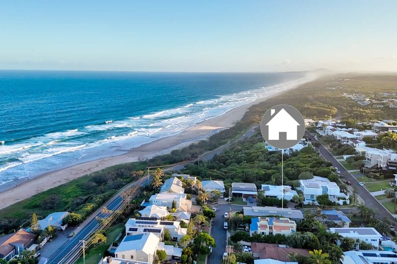 2/3 Corsair Crescent, Sunrise Beach - Thumbnail 2