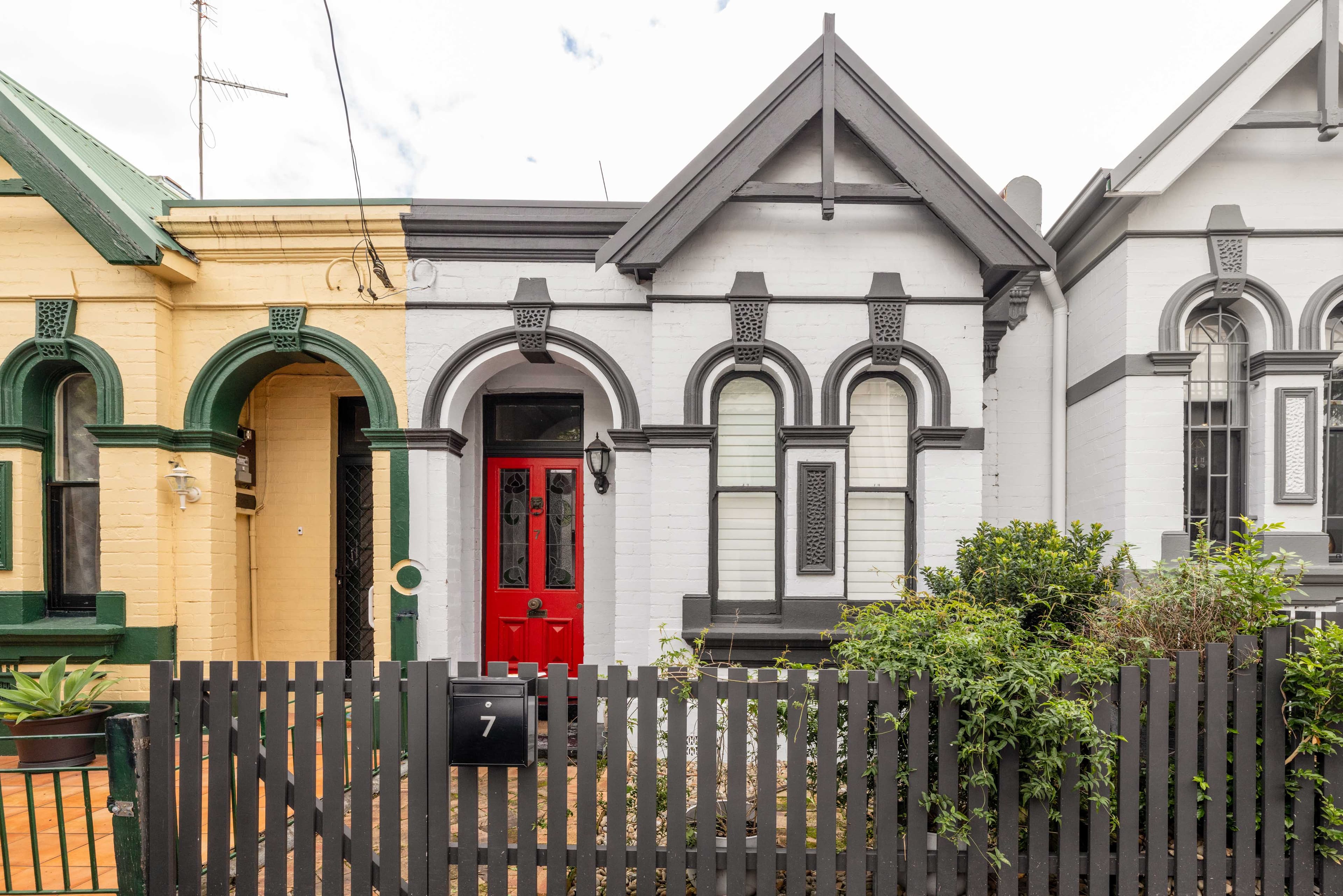 7 Angel Street, Newtown - Image 1