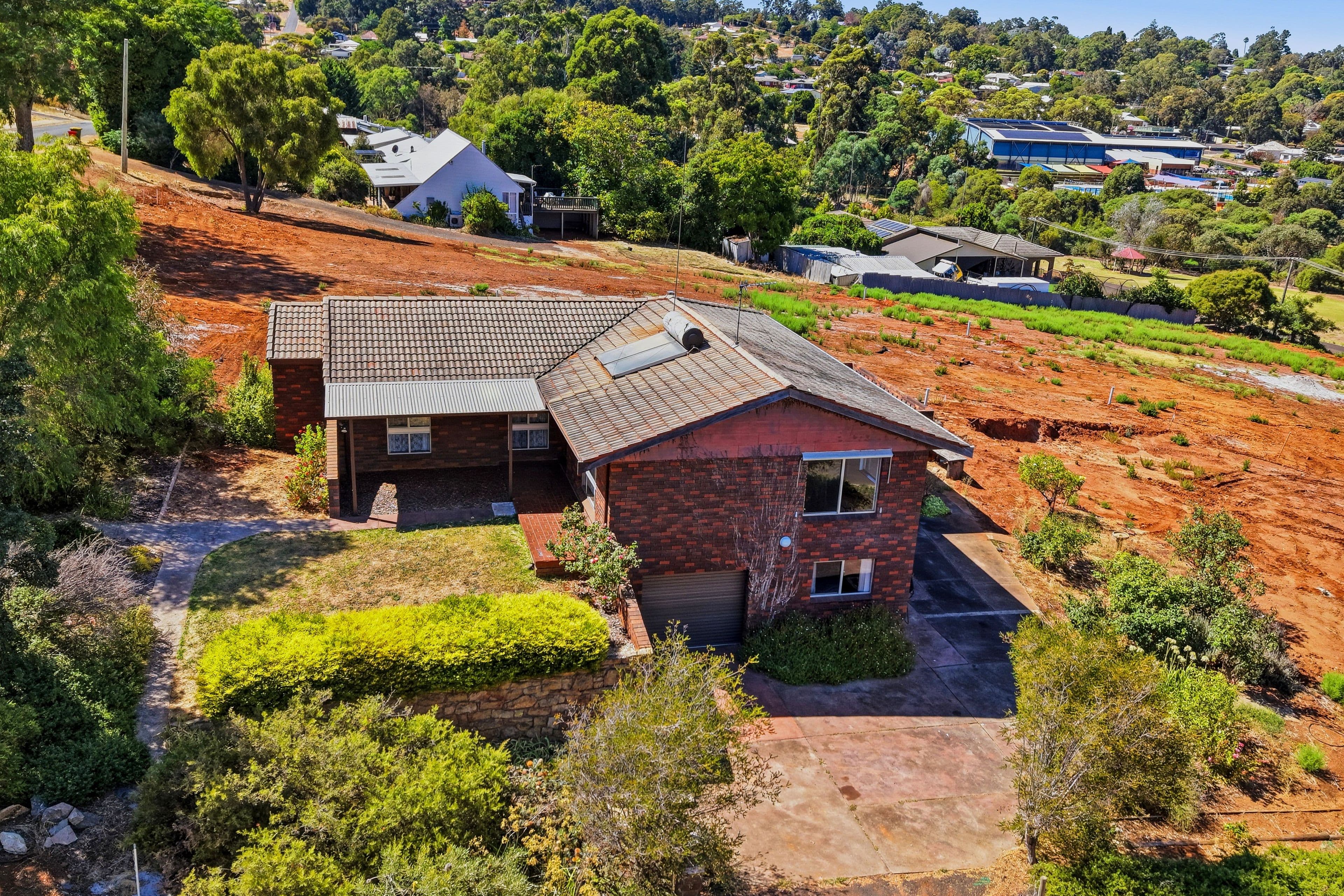 22 Forrest Street, Bridgetown WA 6255, Bridgetown - Thumbnail 2