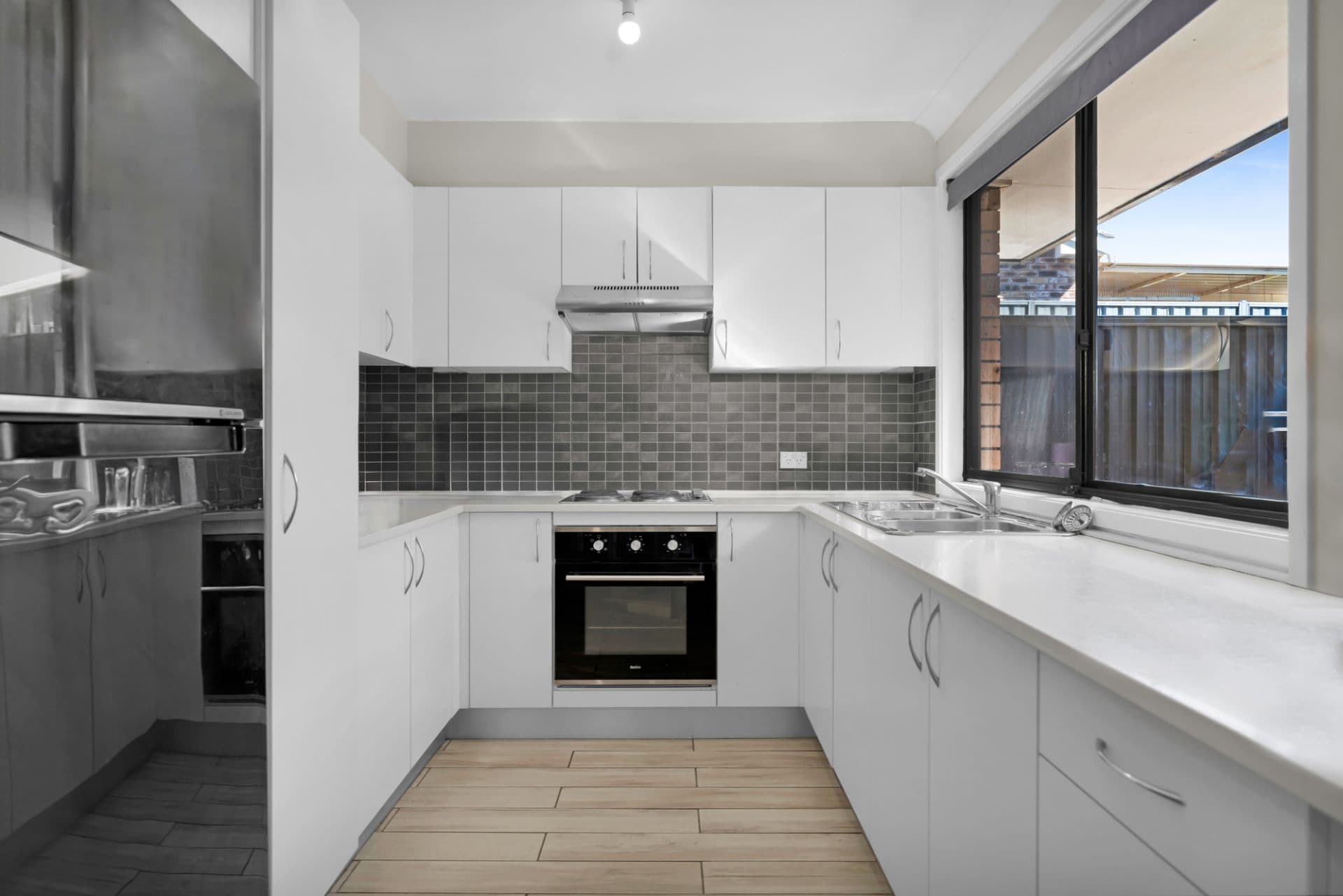 8 & 8a Mulgara Place, St Helens Park NSW, St Helens Park - Thumbnail 4