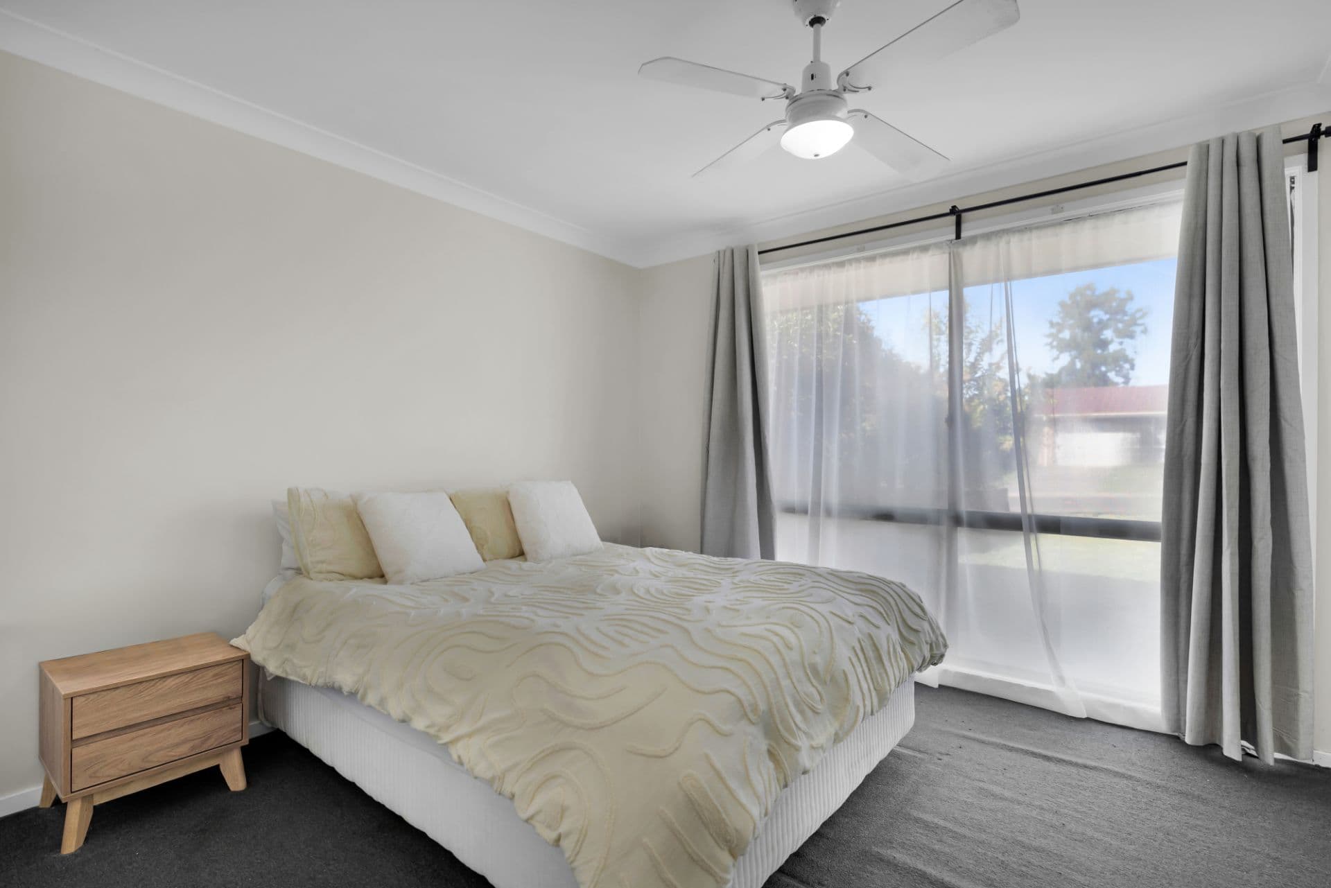 8 & 8a Mulgara Place, St Helens Park NSW, St Helens Park - Thumbnail 6