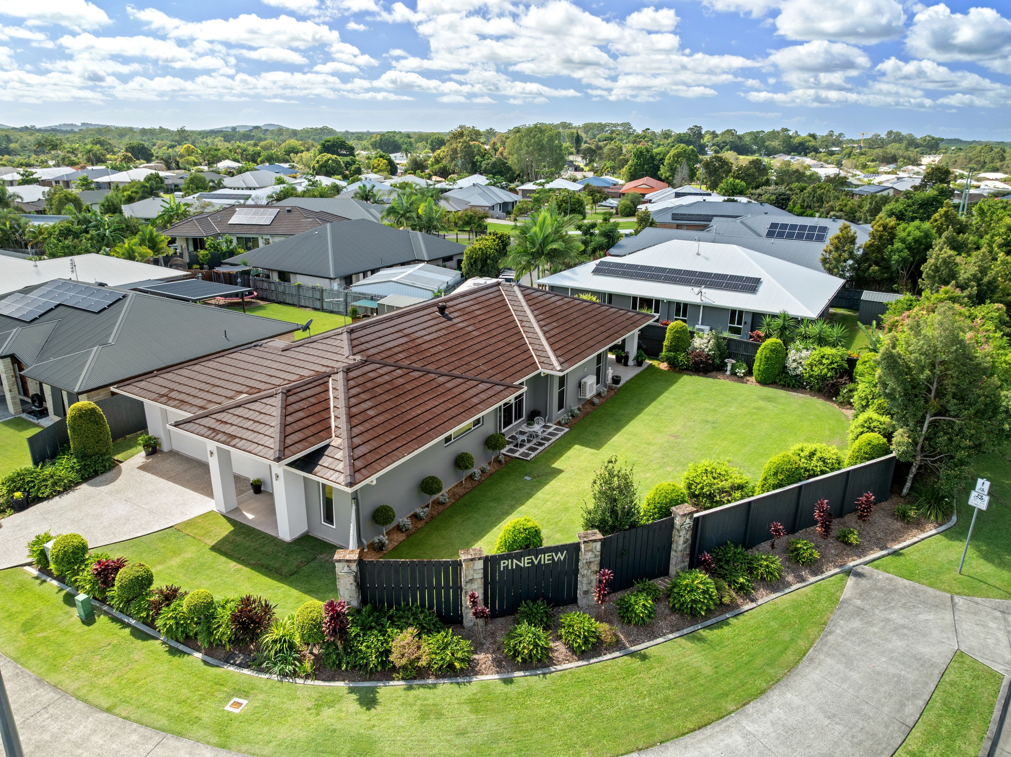 2 Pineview Drive, Beerwah QLD 4519, Beerwah - Thumbnail 3
