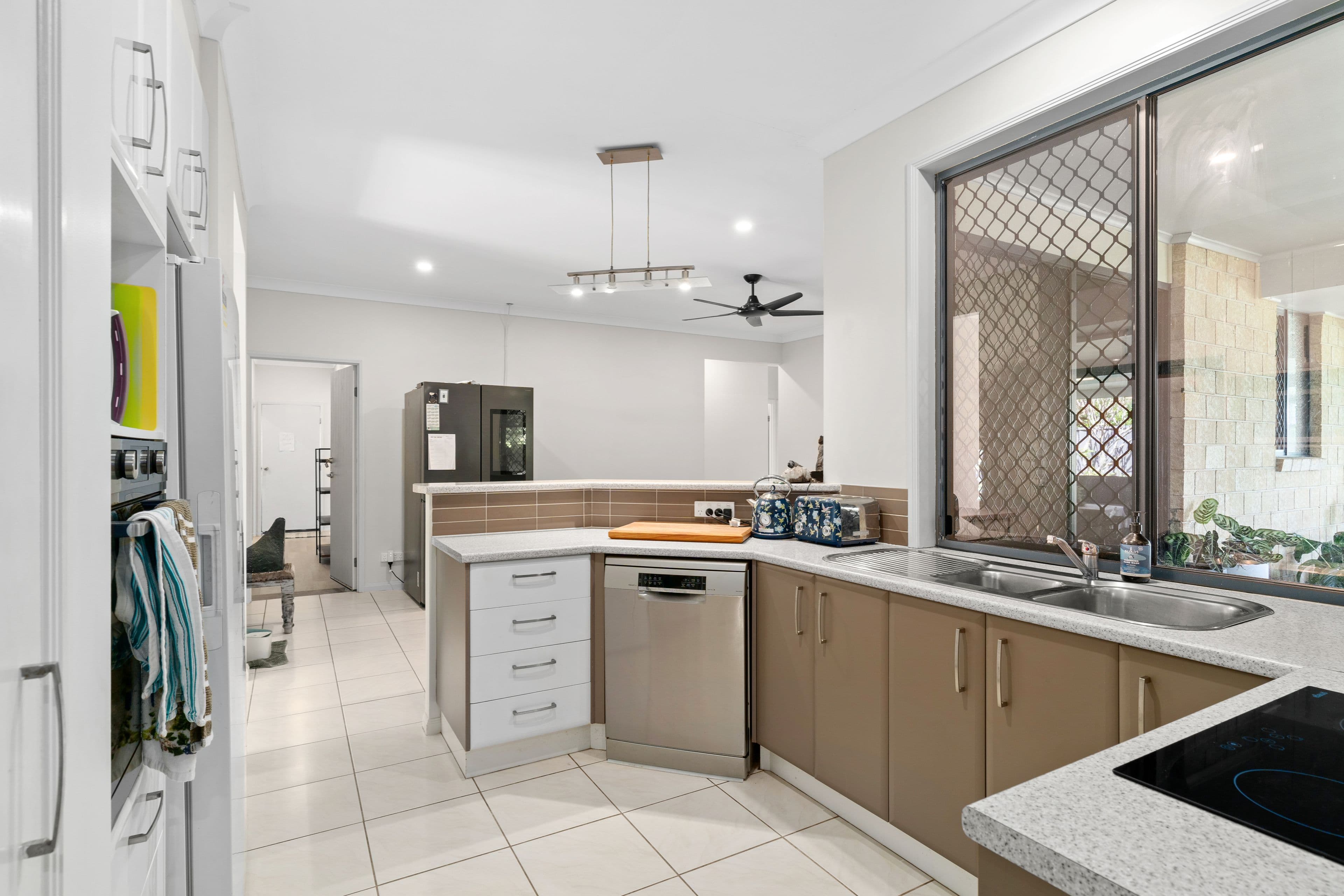 29 Maddock Avenue, Mooloolah Valley QLD 4553, Mooloolah Valley - Thumbnail 5