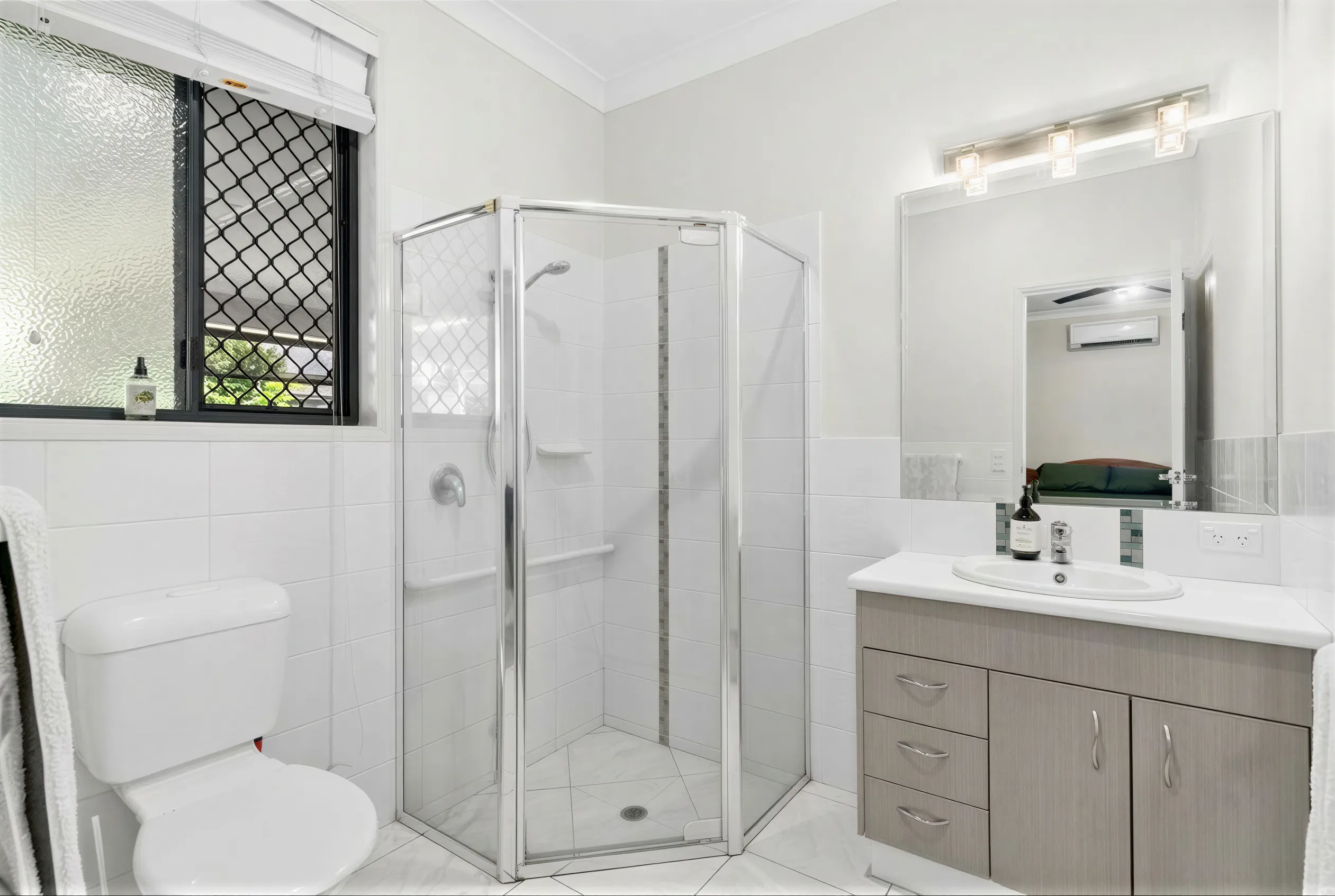 29 Maddock Avenue, Mooloolah Valley QLD 4553, Mooloolah Valley - Thumbnail 8
