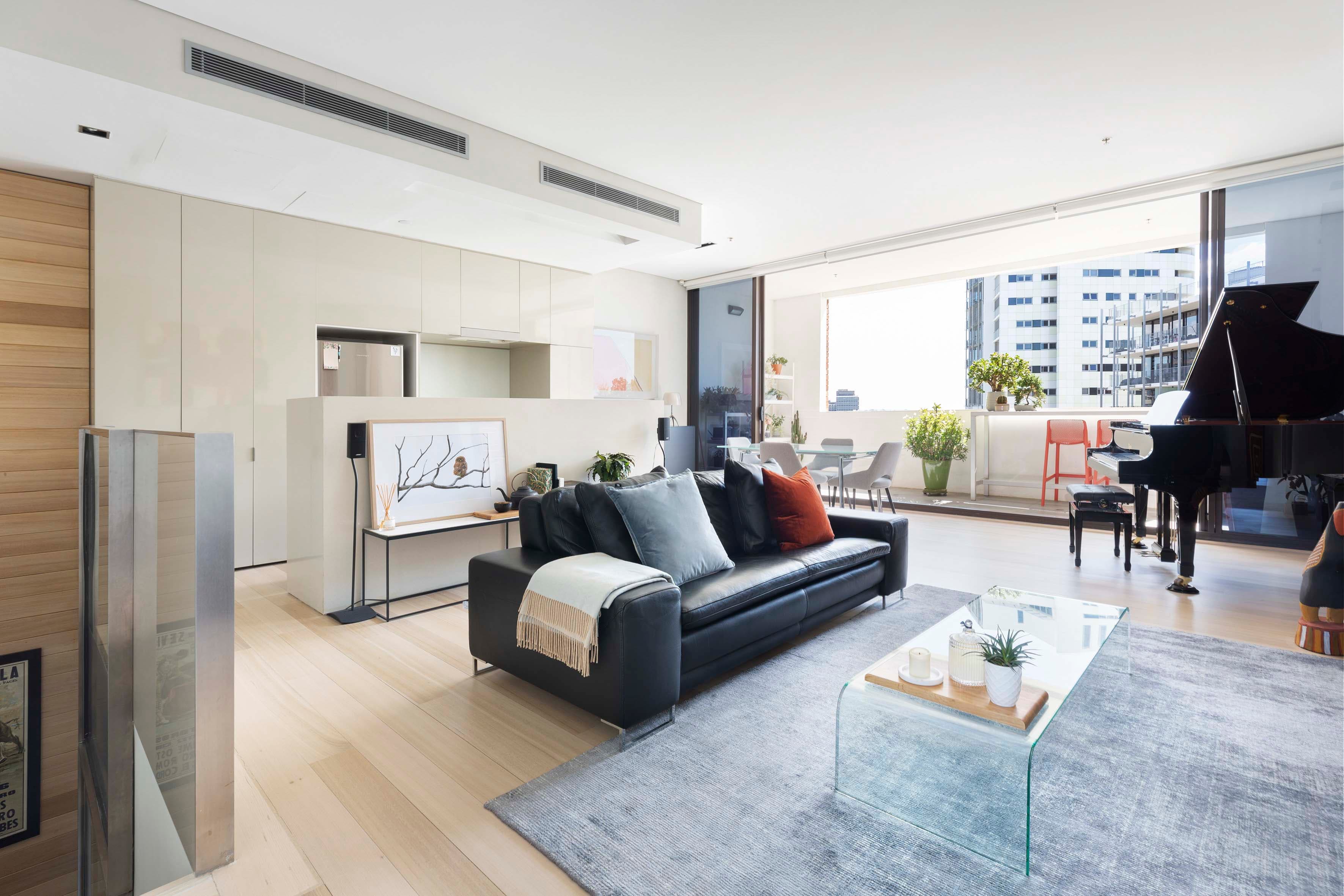 504/437 Bourke Street, Surry Hills - Thumbnail 2