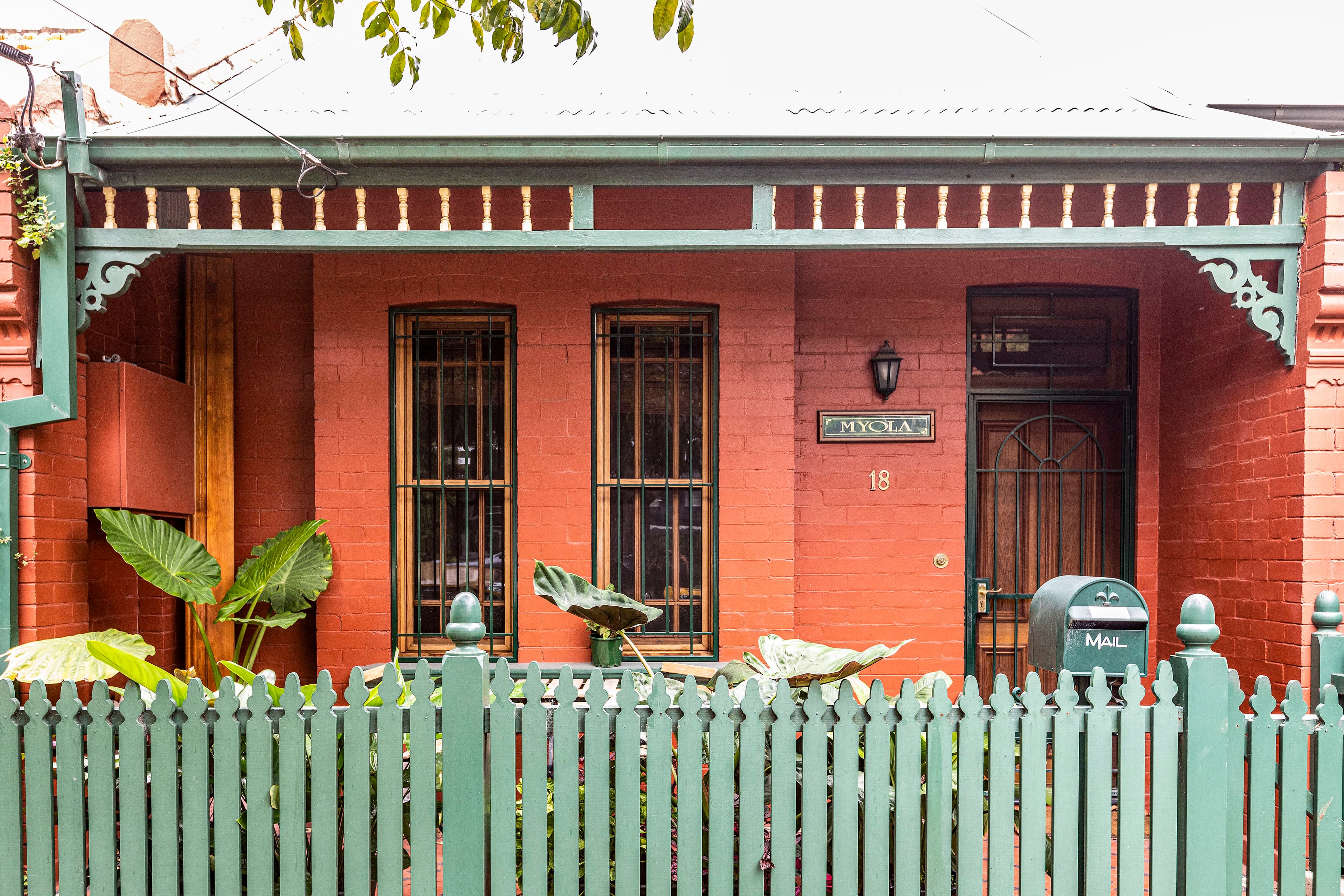 18 Roberts Street, Camperdown - Image 1
