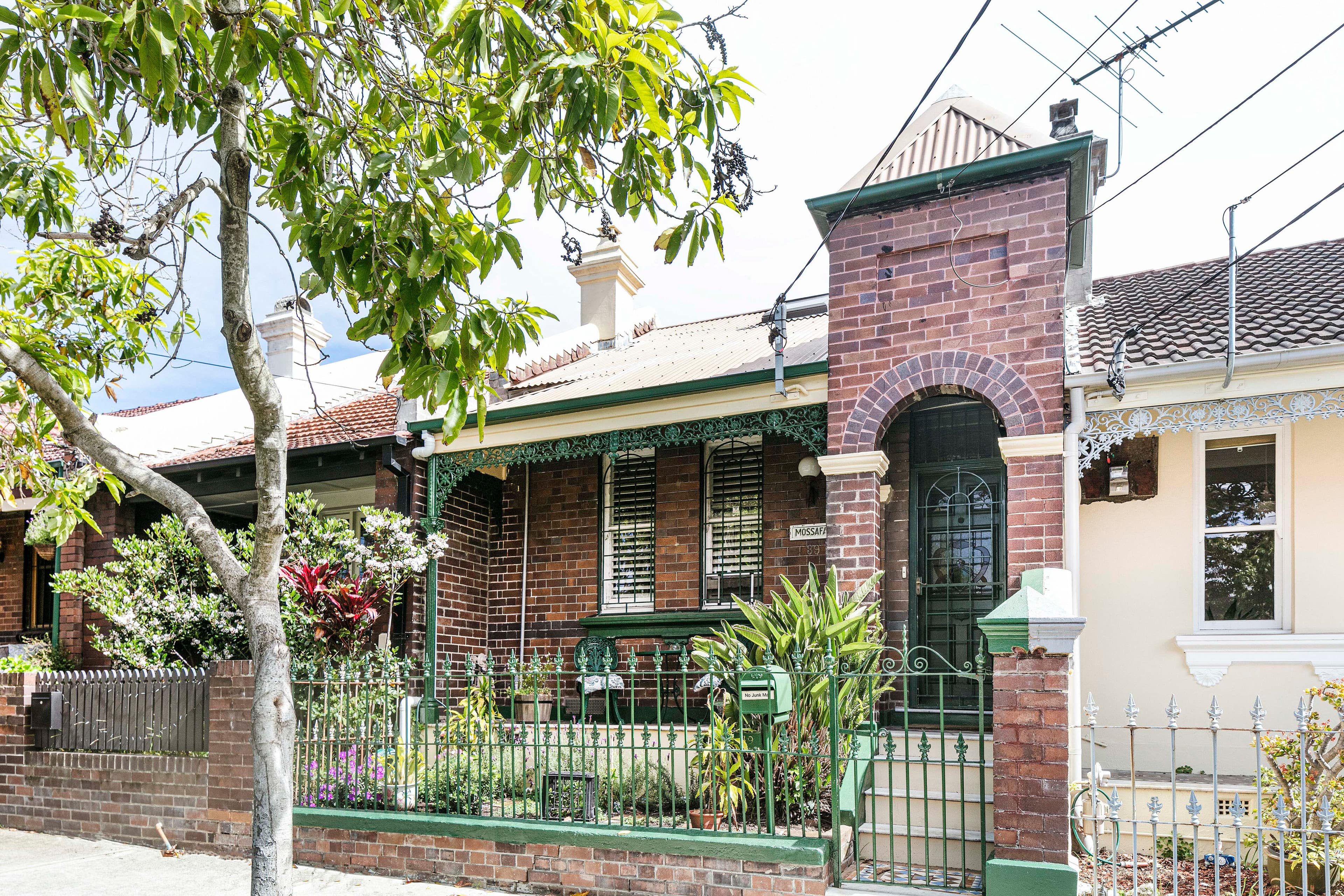 39 Hopetoun Street, Camperdown - Image 1