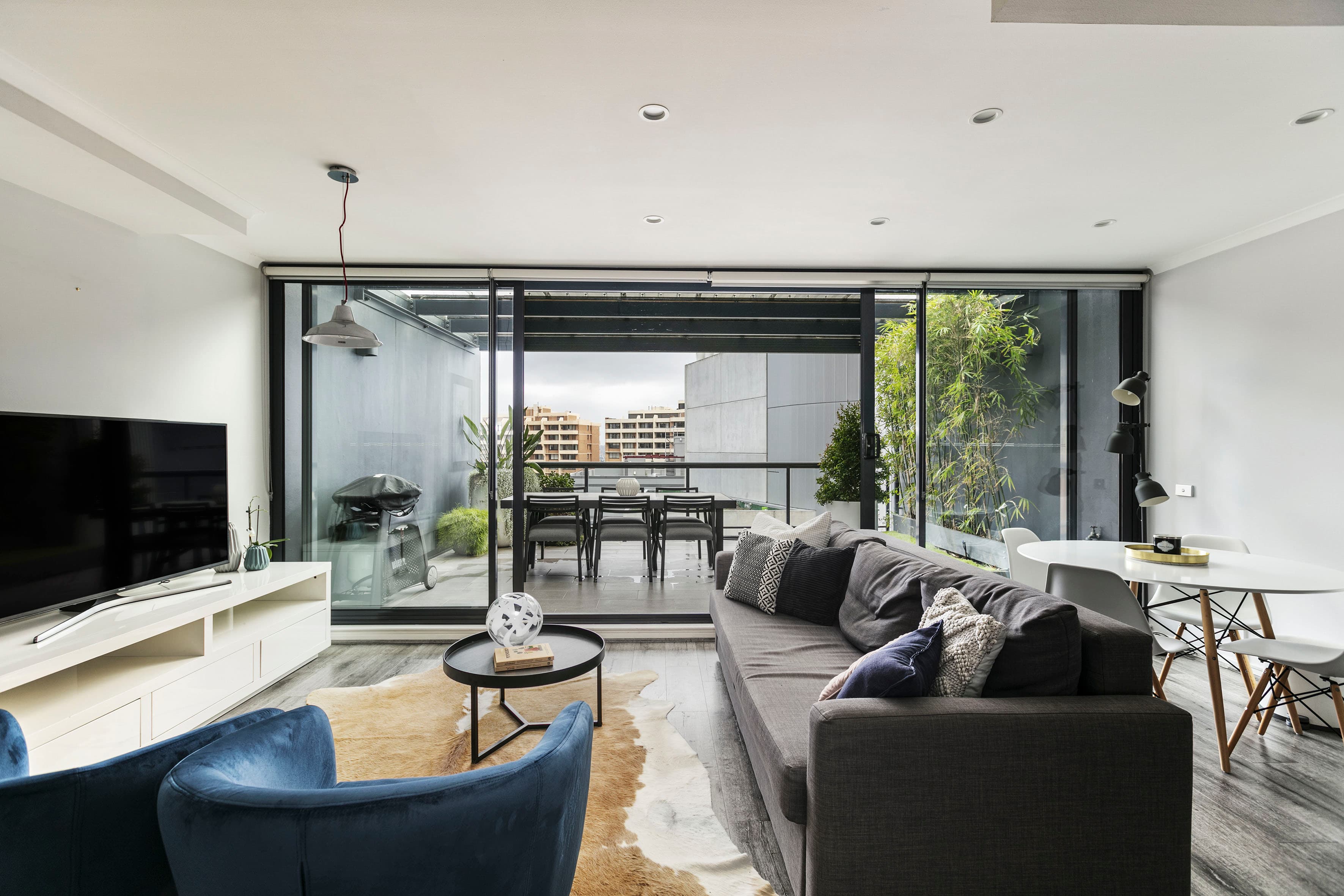 1408/174 Goulburn Street, Surry Hills - Thumbnail 3