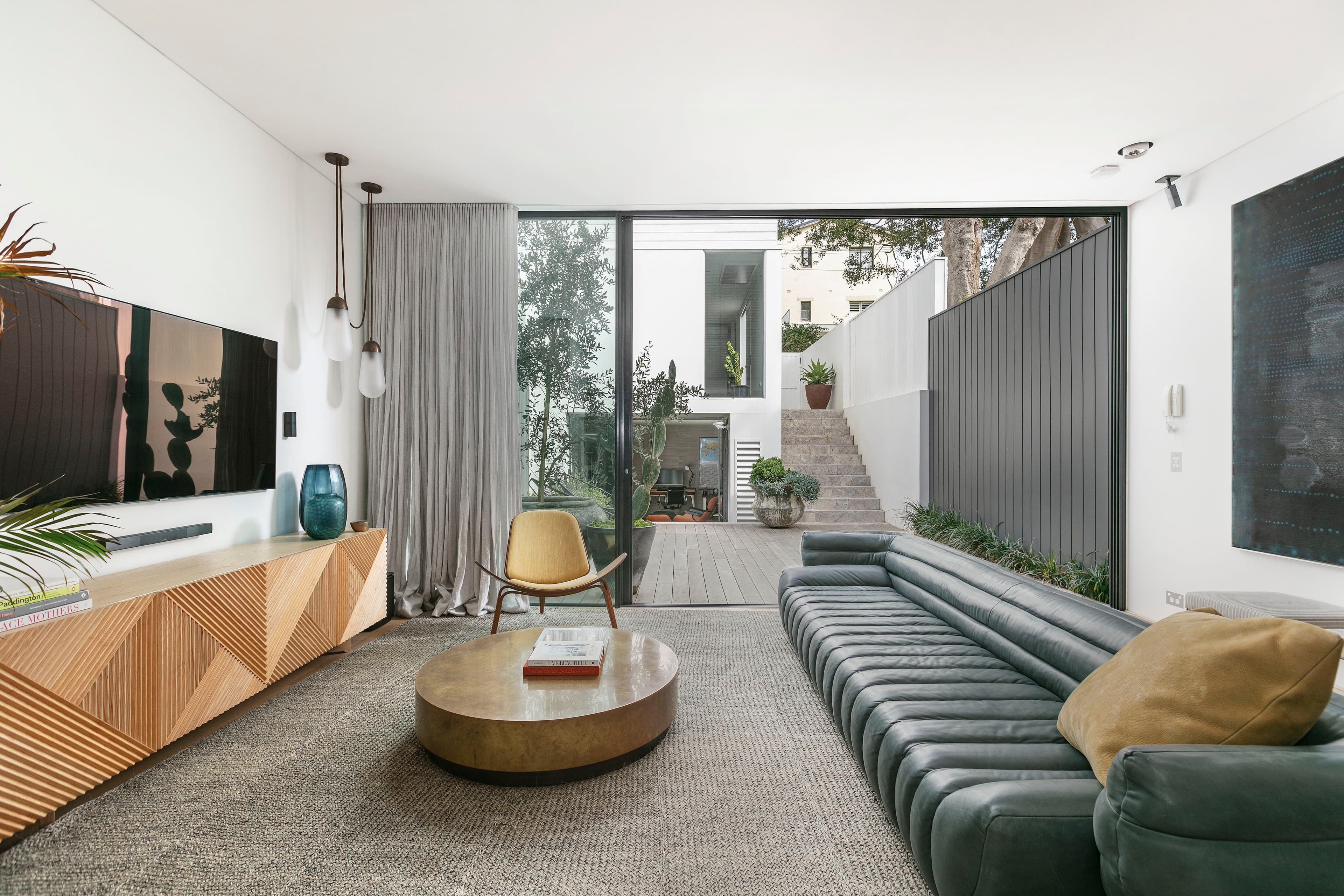 205 Sutherland Street, Paddington - Image 1