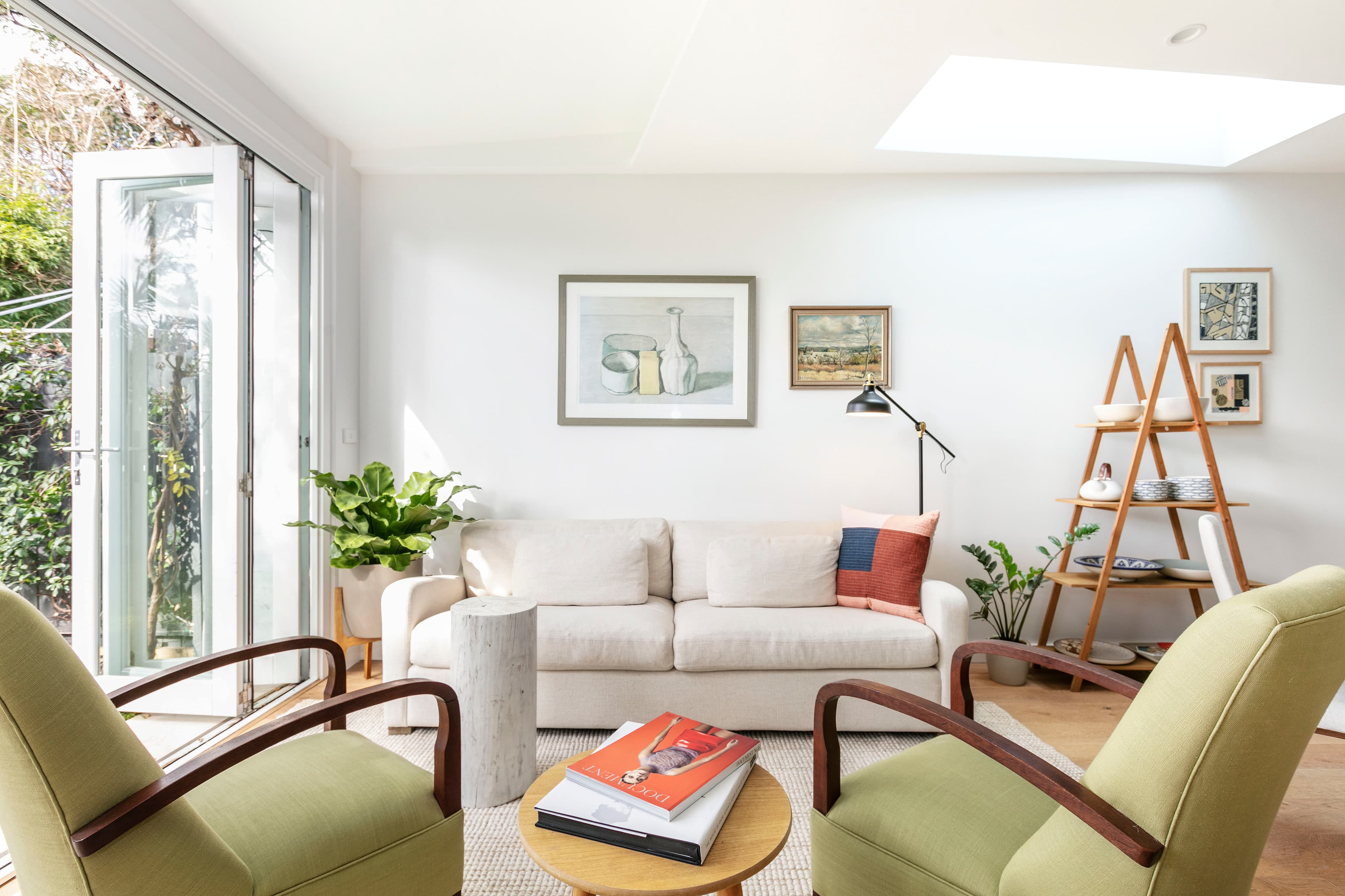 27 Reuss Street, Birchgrove - Thumbnail 2