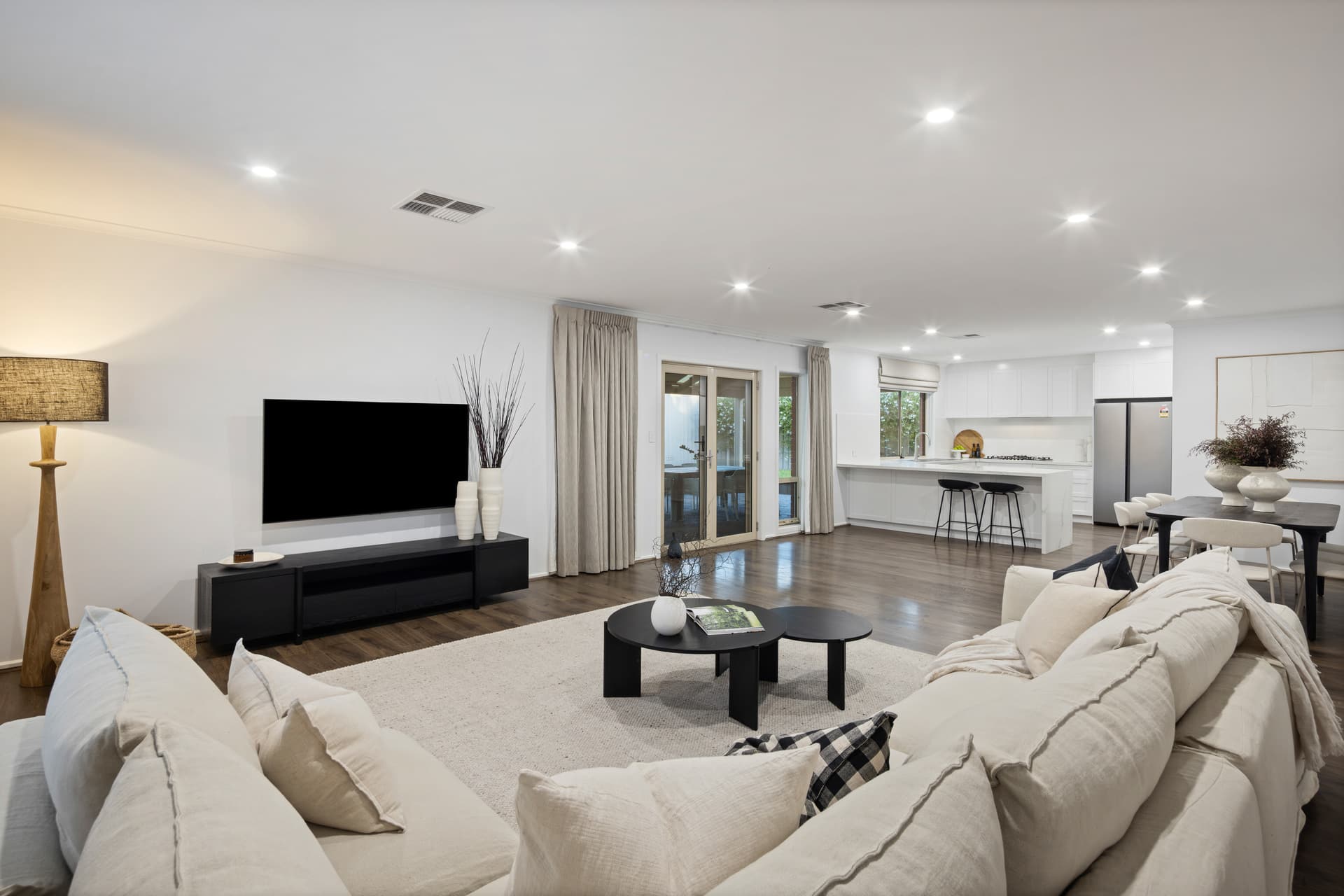 2 Yulinda Terrace, Lower Mitcham - Thumbnail 4