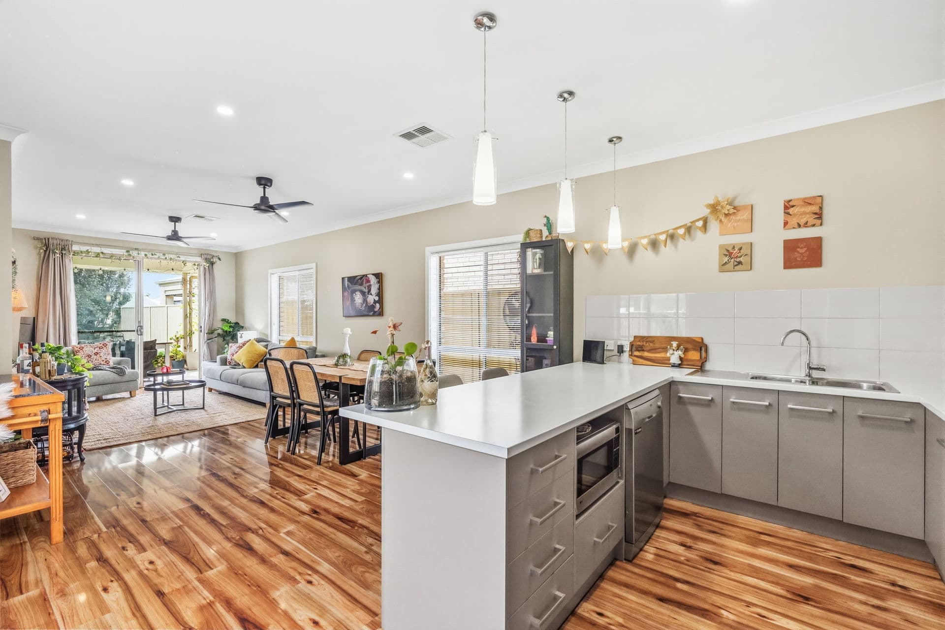 4A Fairview Terrace, Clearview - Thumbnail 4