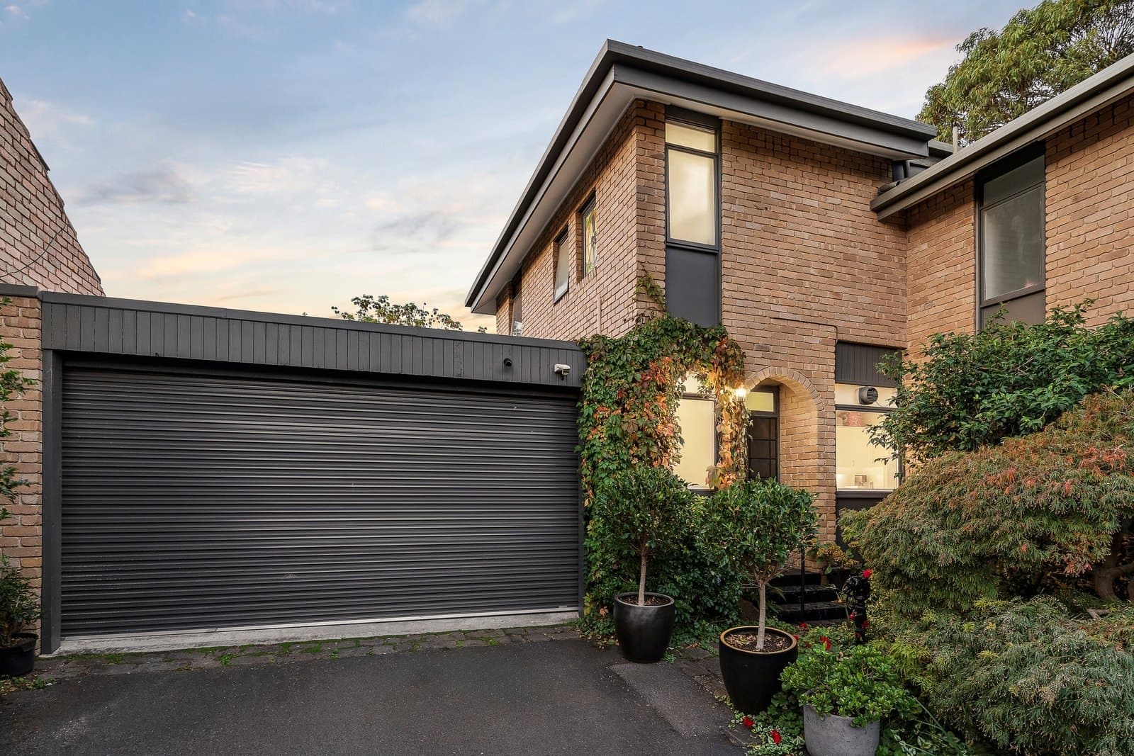 2/32 Walmer Street, Kew - Image 1